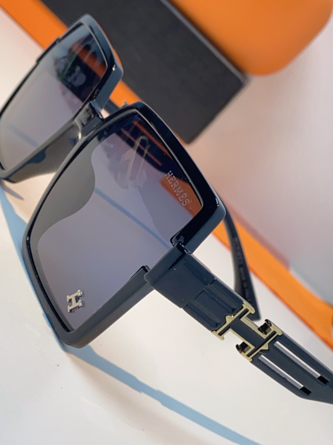 Hermes爱马仕 2025春夏新品韩版大框方形墨镜女高级感个性宽腿太阳镜男士遮阳镜