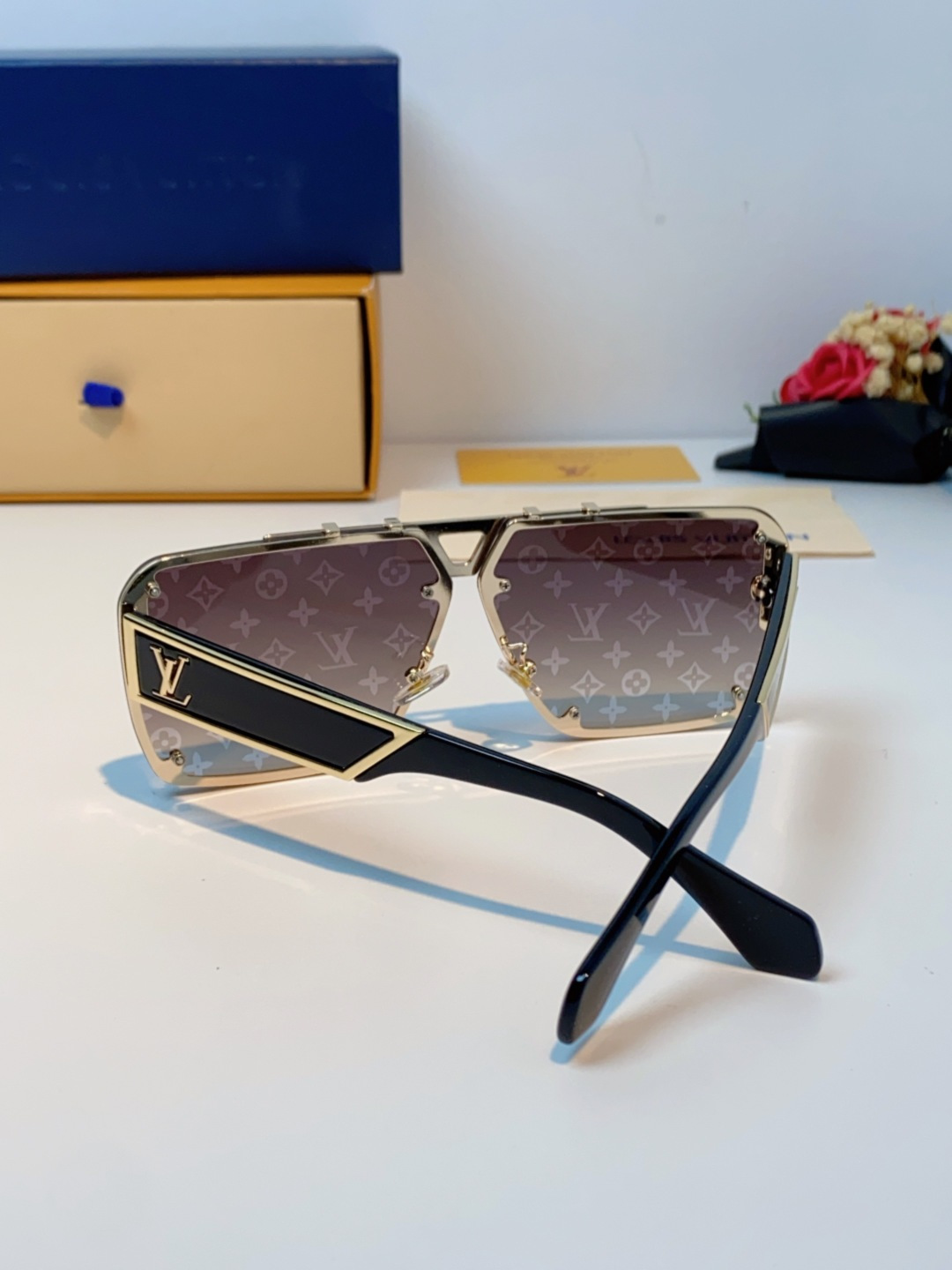LOUIS VUITTON路易威登 2025LV新款太阳镜金属方形大框太阳眼镜男士2615U时尚圆脸显瘦