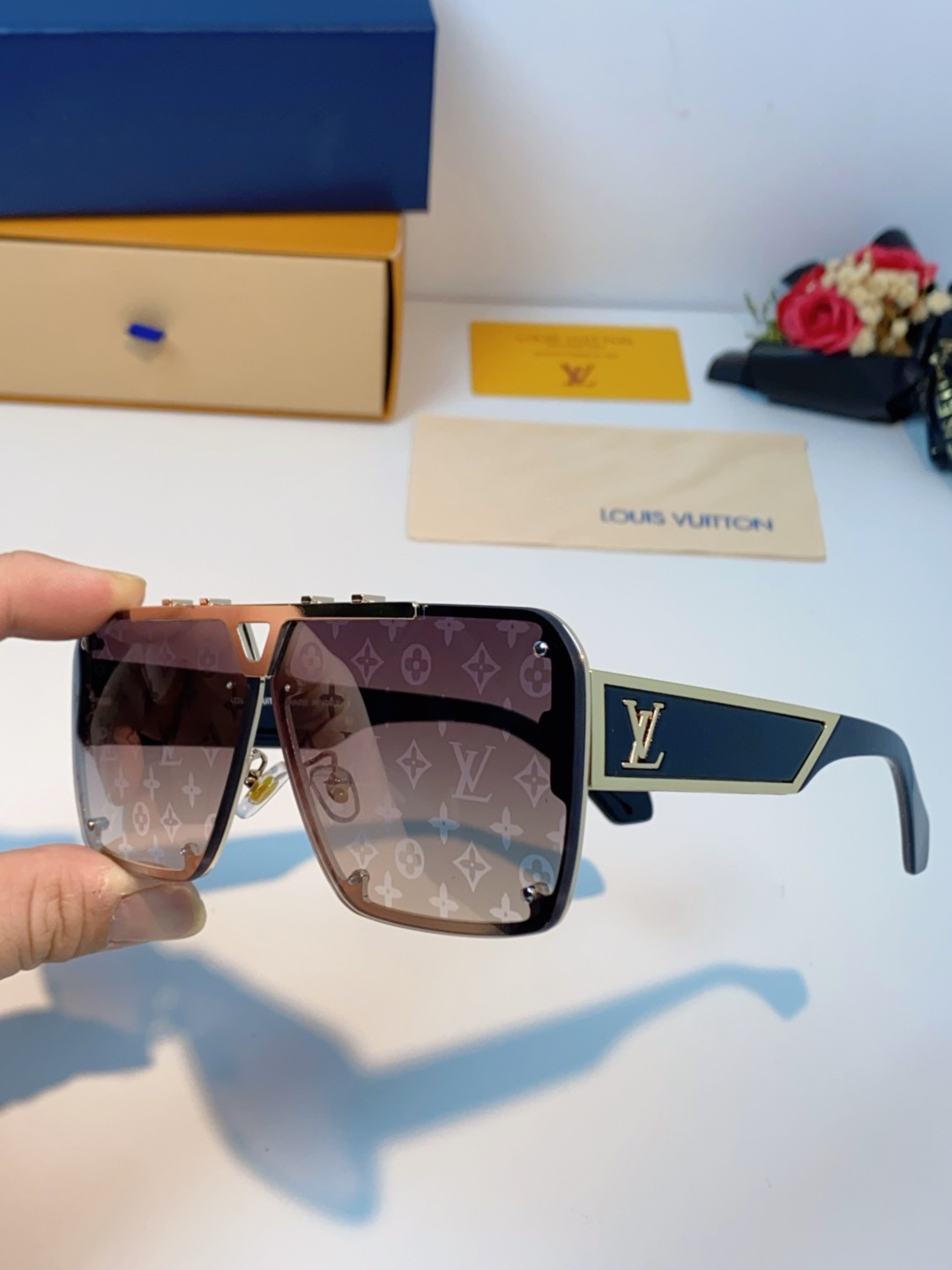 LOUIS VUITTON路易威登 2025LV新款太阳镜金属方形大框太阳眼镜男士2615U时尚圆脸显瘦
