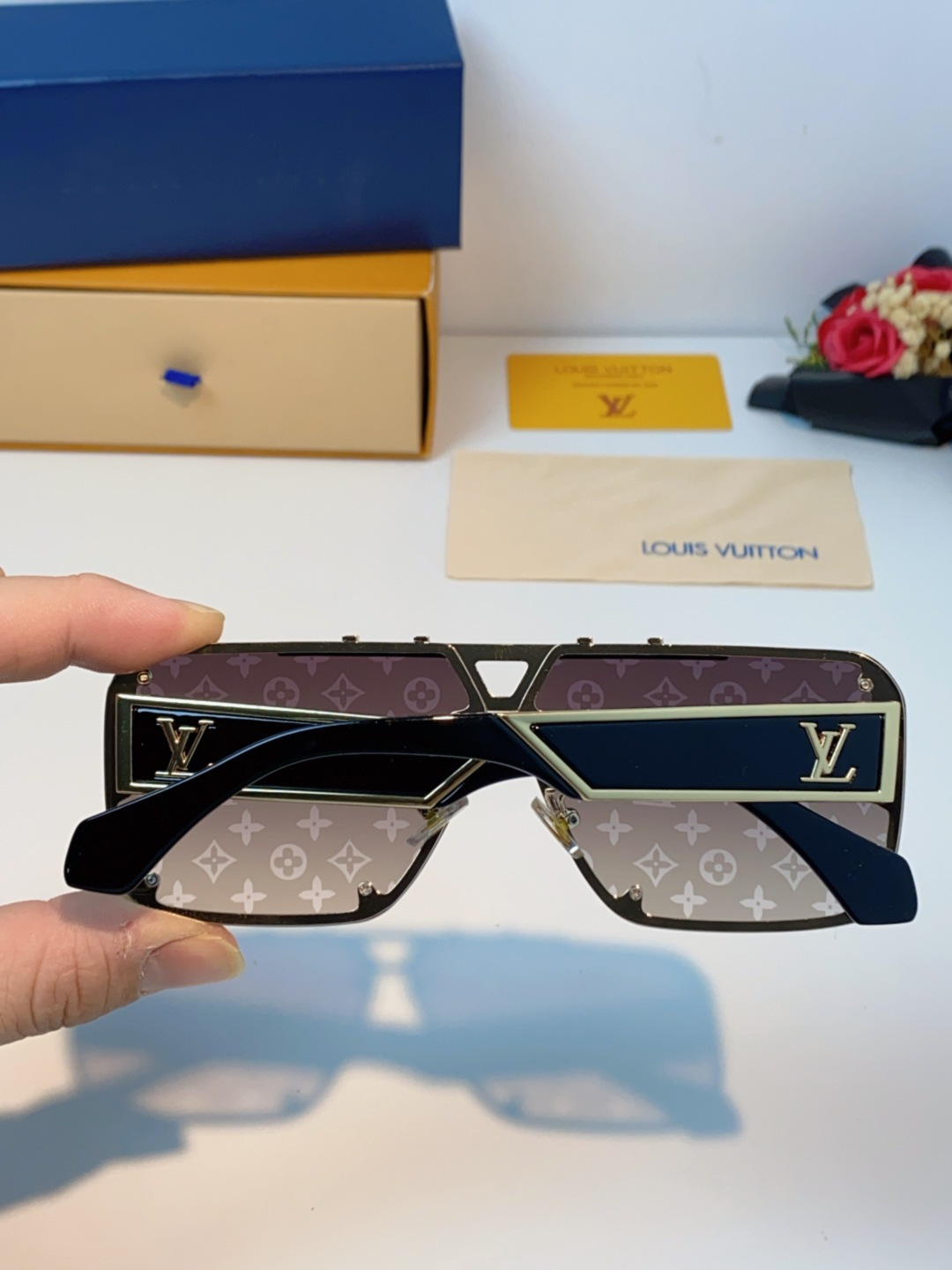 LOUIS VUITTON路易威登 2025LV新款太阳镜金属方形大框太阳眼镜男士2615U时尚圆脸显瘦