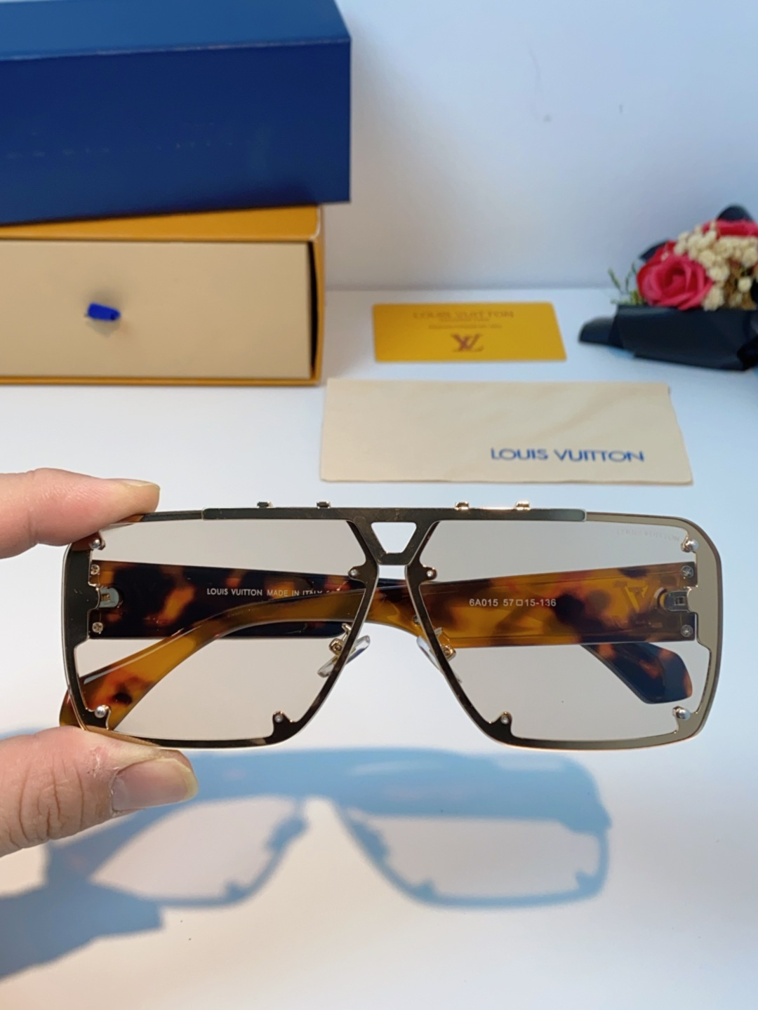 LOUIS VUITTON路易威登 2025LV新款太阳镜金属方形大框太阳眼镜男士2615U时尚圆脸显瘦