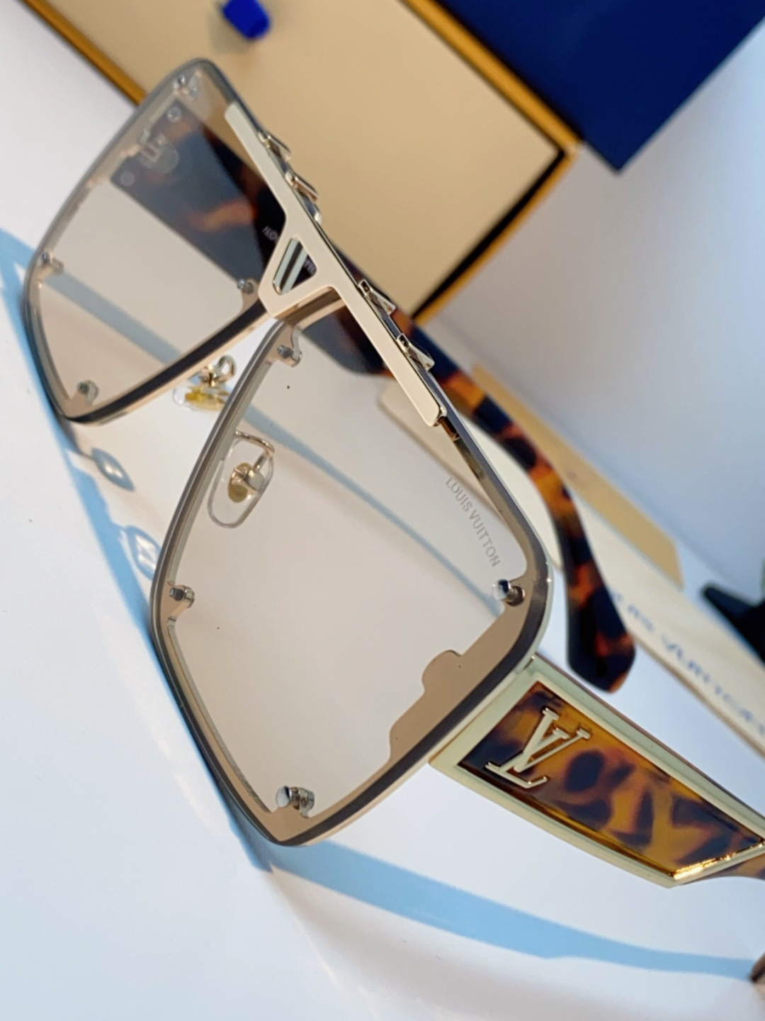 LOUIS VUITTON路易威登 2025LV新款太阳镜金属方形大框太阳眼镜男士2615U时尚圆脸显瘦