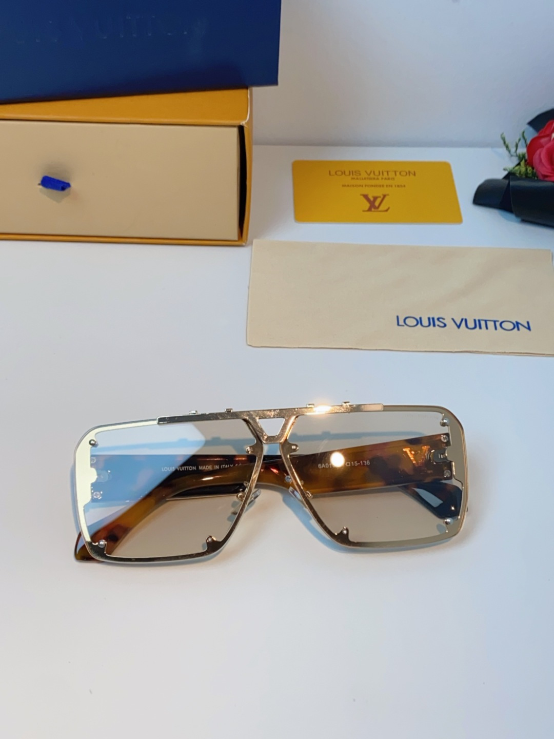 LOUIS VUITTON路易威登 2025LV新款太阳镜金属方形大框太阳眼镜男士2615U时尚圆脸显瘦