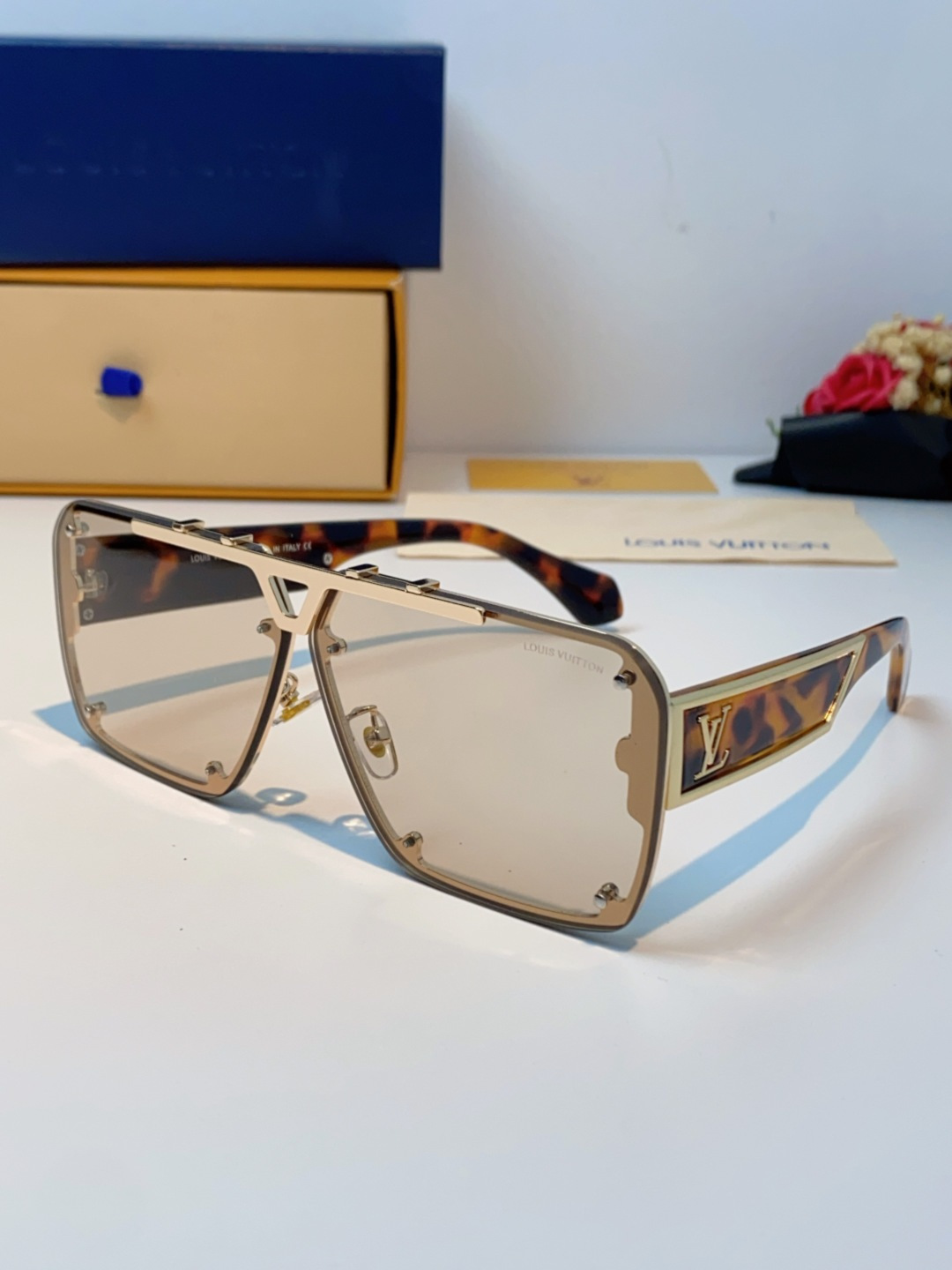 LOUIS VUITTON路易威登 2025LV新款太阳镜金属方形大框太阳眼镜男士2615U时尚圆脸显瘦