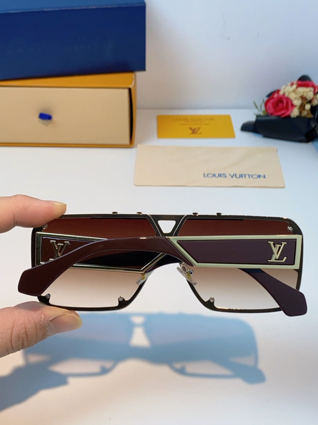 LOUIS VUITTON路易威登 2025LV新款太阳镜金属方形大框太阳眼镜男士2615U时尚圆脸显瘦