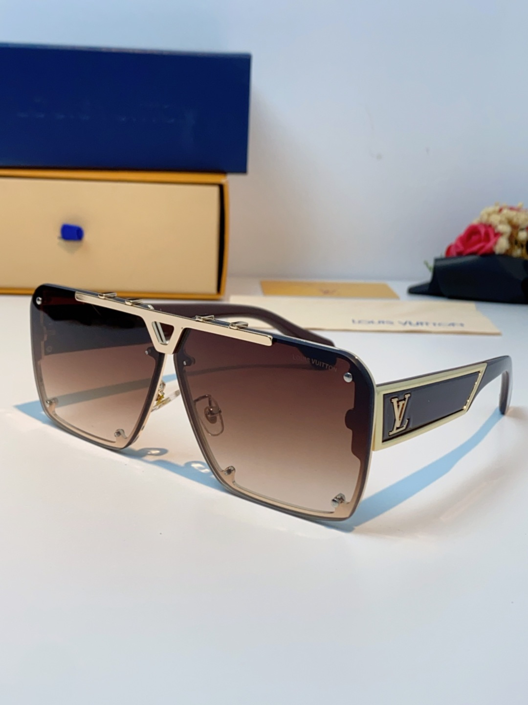 LOUIS VUITTON路易威登 2025LV新款太阳镜金属方形大框太阳眼镜男士2615U时尚圆脸显瘦