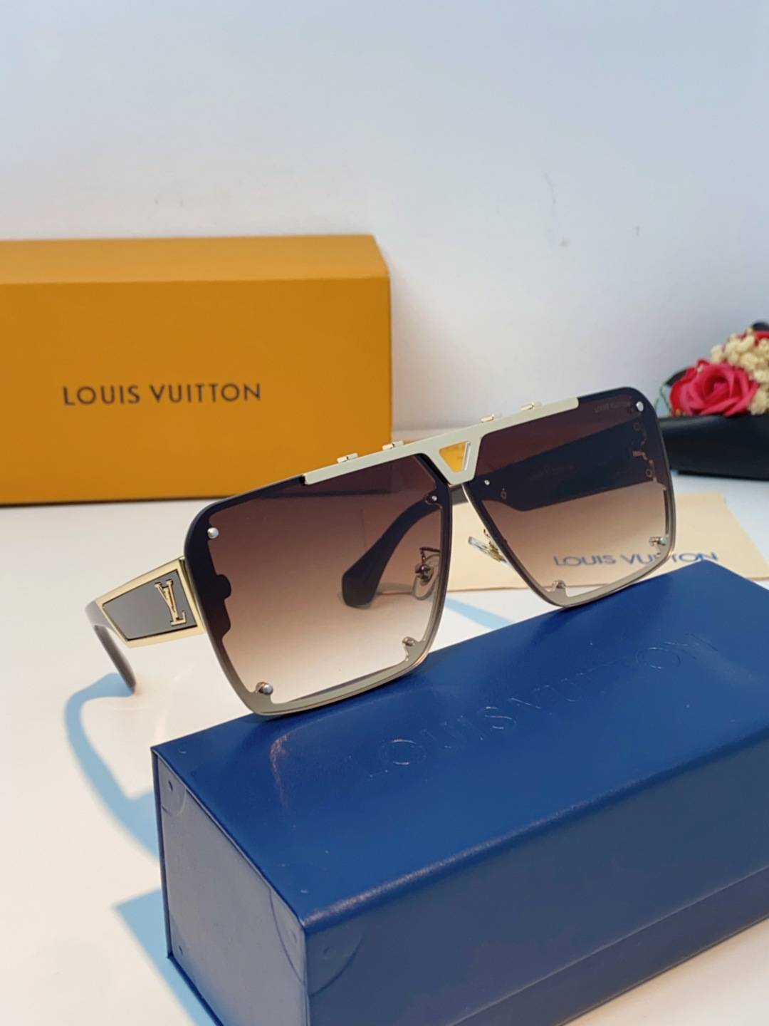 LOUIS VUITTON路易威登 2025LV新款太阳镜金属方形大框太阳眼镜男士2615U时尚圆脸显瘦