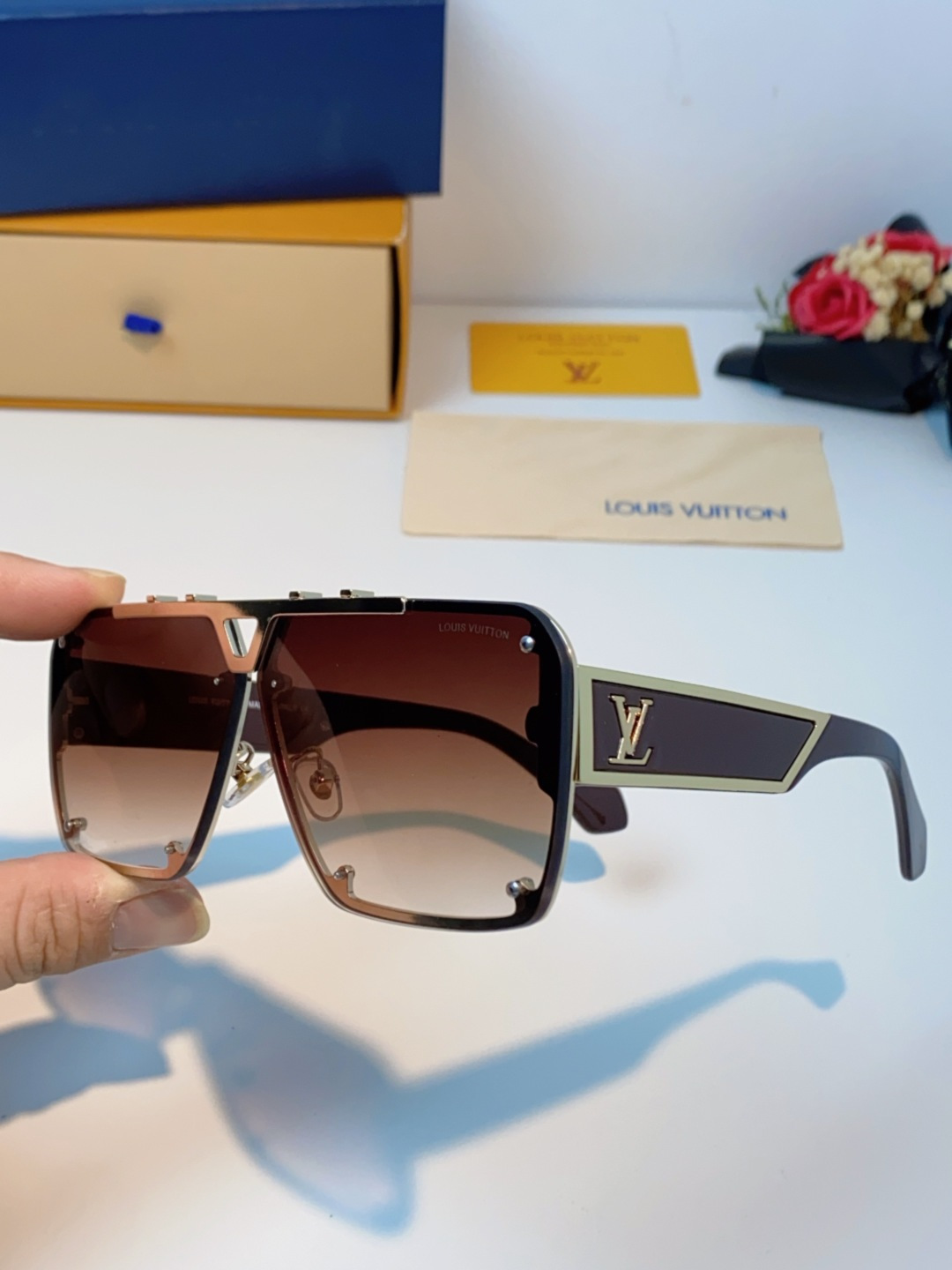 LOUIS VUITTON路易威登 2025LV新款太阳镜金属方形大框太阳眼镜男士2615U时尚圆脸显瘦