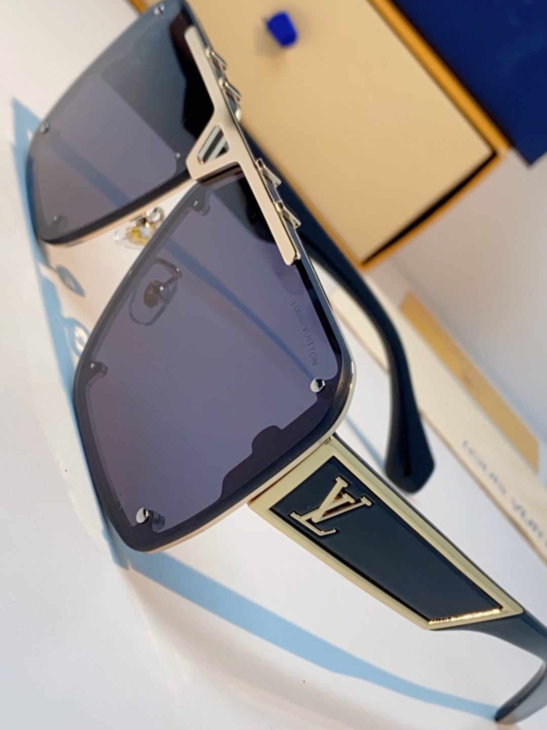 LOUIS VUITTON路易威登 2025LV新款太阳镜金属方形大框太阳眼镜男士2615U时尚圆脸显瘦