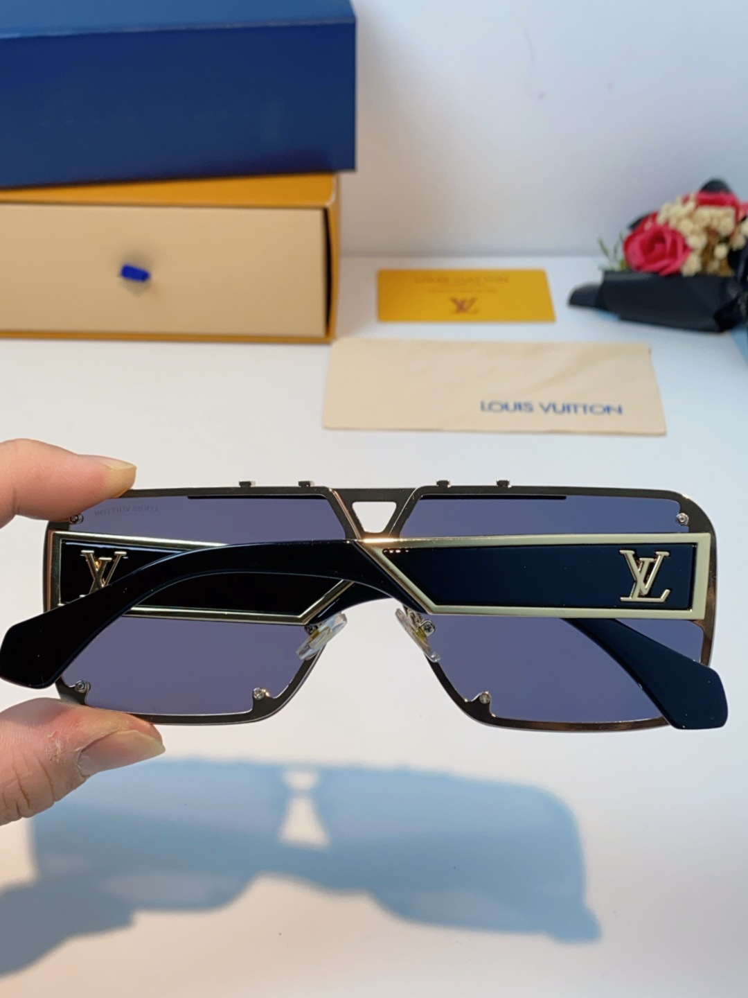 LOUIS VUITTON路易威登 2025LV新款太阳镜金属方形大框太阳眼镜男士2615U时尚圆脸显瘦