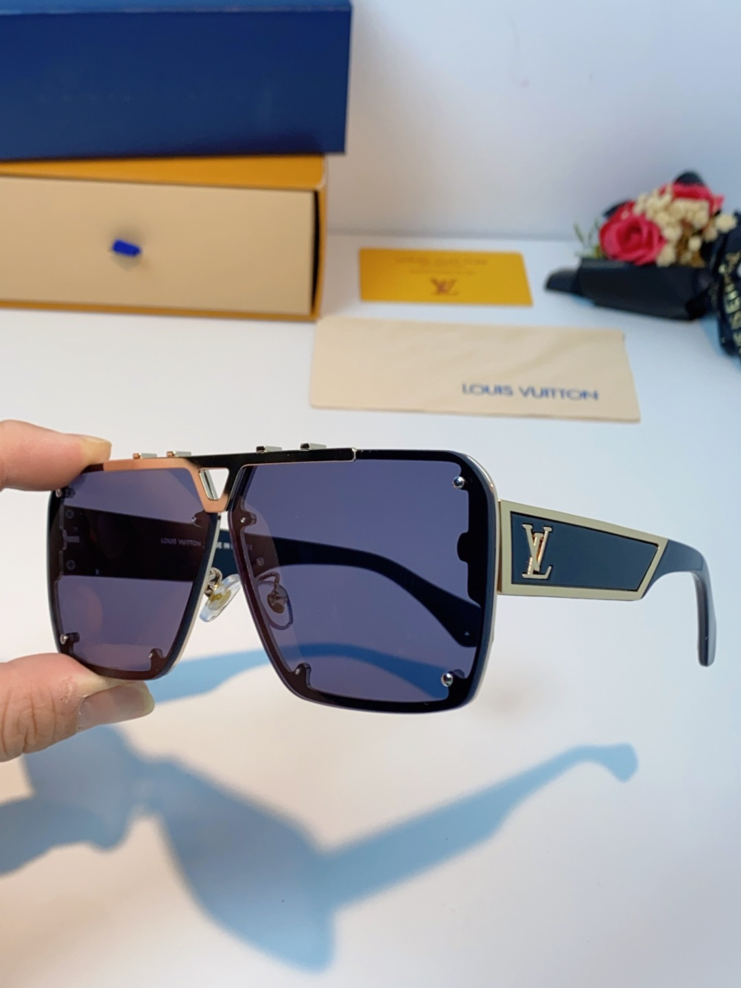 LOUIS VUITTON路易威登 2025LV新款太阳镜金属方形大框太阳眼镜男士2615U时尚圆脸显瘦