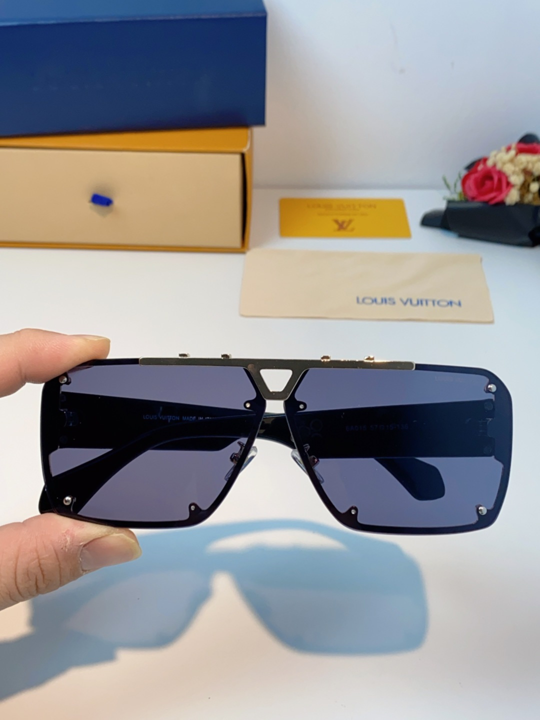 LOUIS VUITTON路易威登 2025LV新款太阳镜金属方形大框太阳眼镜男士2615U时尚圆脸显瘦