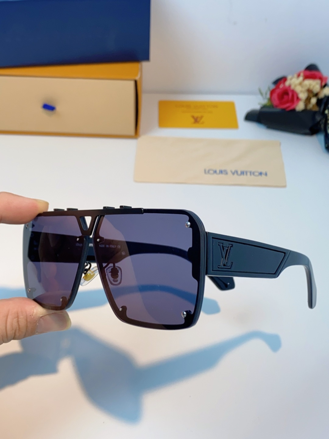 LOUIS VUITTON路易威登 2025LV新款太阳镜金属方形大框太阳眼镜男士2615U时尚圆脸显瘦