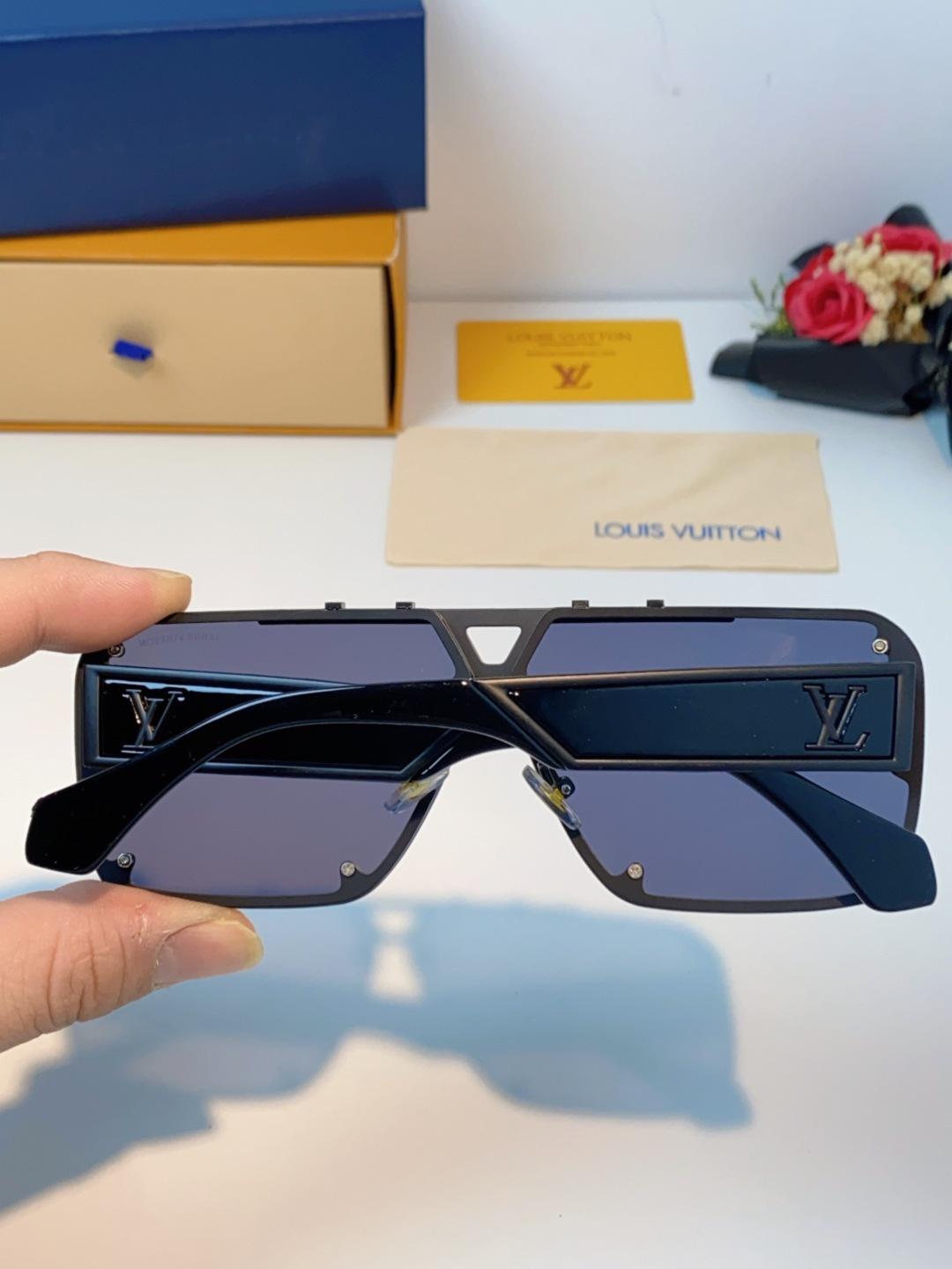 LOUIS VUITTON路易威登 2025LV新款太阳镜金属方形大框太阳眼镜男士2615U时尚圆脸显瘦