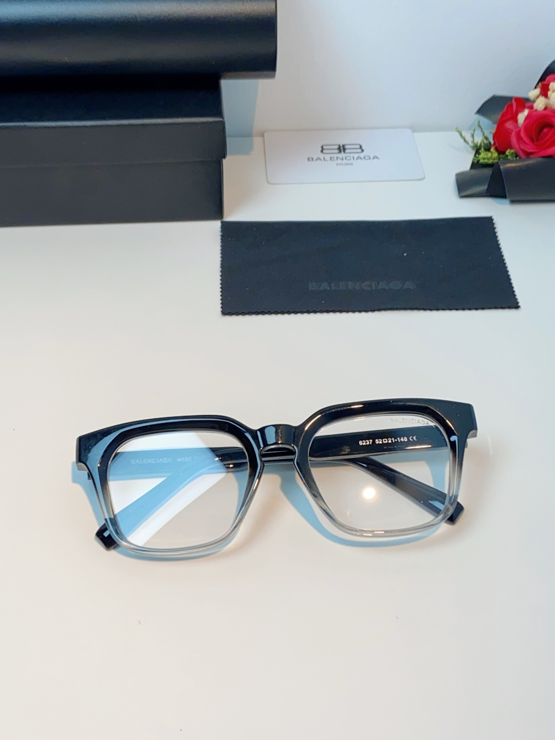 BALENCIAGA巴黎世家 2026新款多边形眼镜框男女潮可配近视防蓝光韩版复古时尚 男女通用
