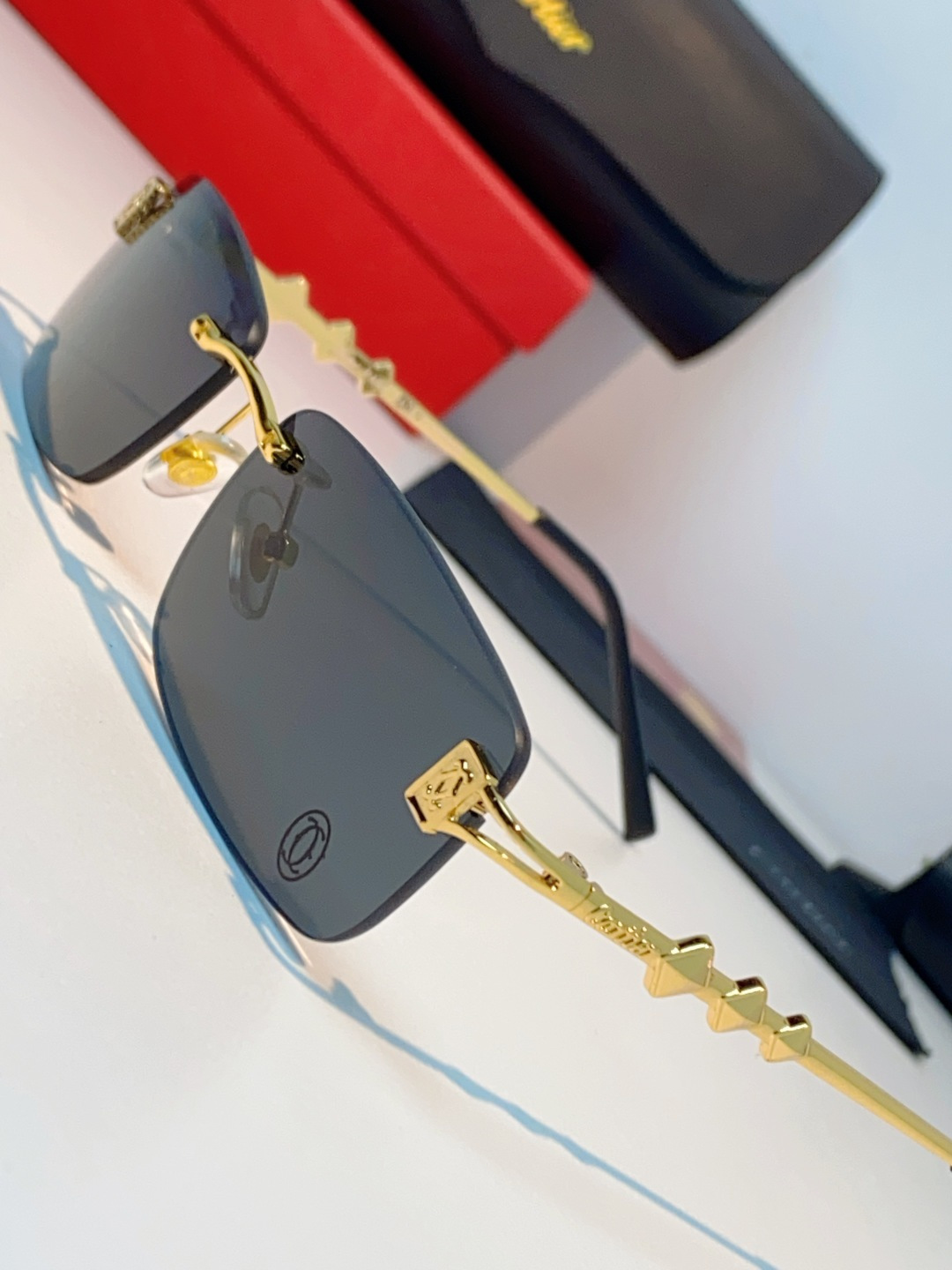 Cartier卡地亚 2026新春款复古简约方形无边框男士大脸墨镜斯文痞帅防紫外线太阳镜女韩版潮 男女通