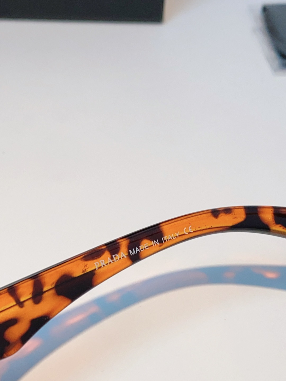 Prada普拉达 2026新款欧美男普休闲运动太阳镜女防紫外线时尚沙滩墨镜防风流行眼镜 男女通用