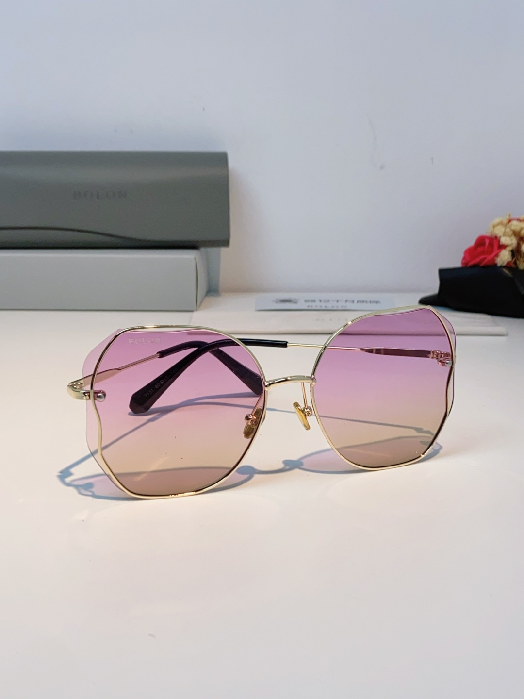 BOLON暴龙眼镜 2026新品太阳镜 蝶形墨镜女偏光镜