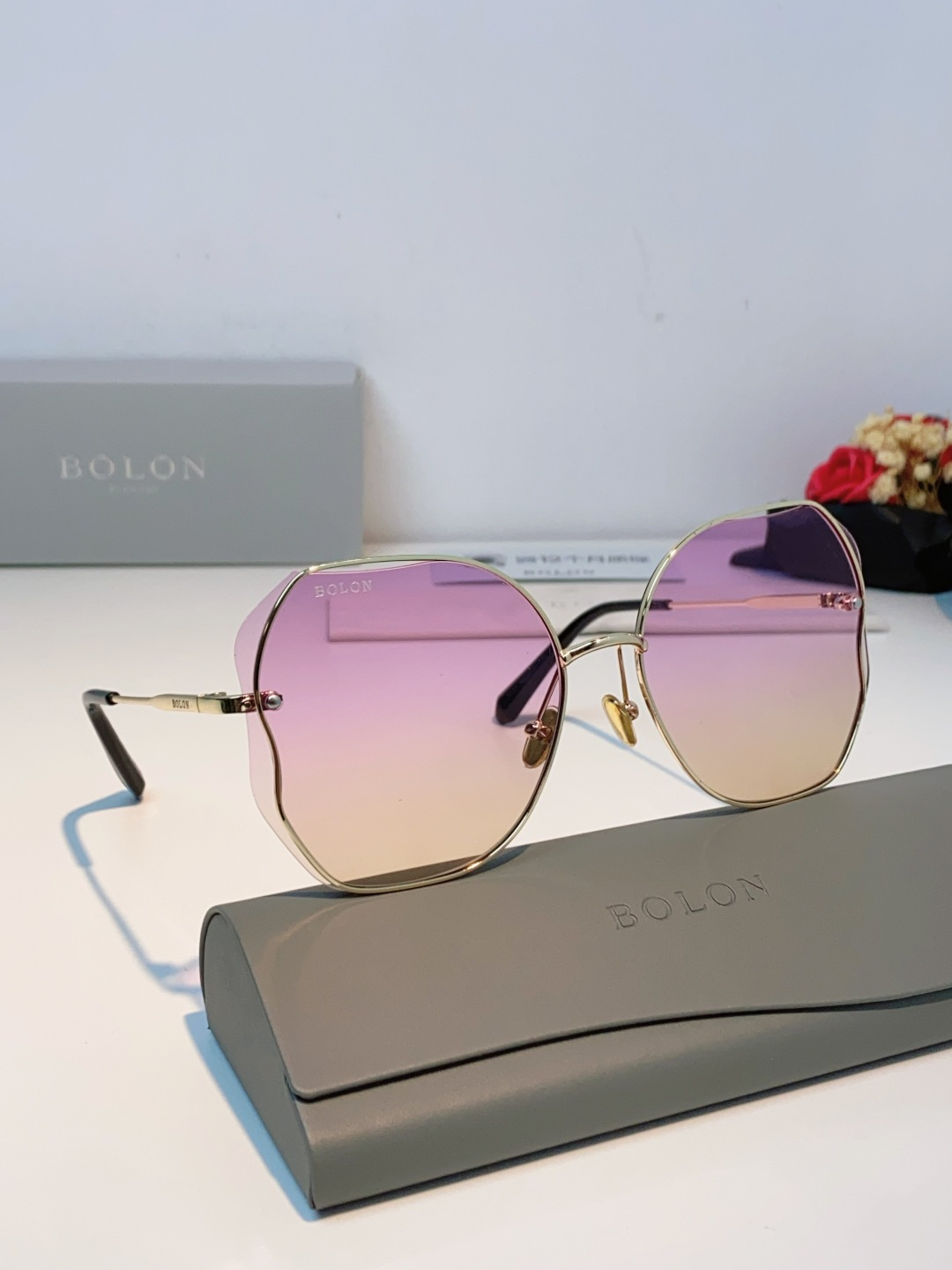 BOLON暴龙眼镜 2026新品太阳镜 蝶形墨镜女偏光镜