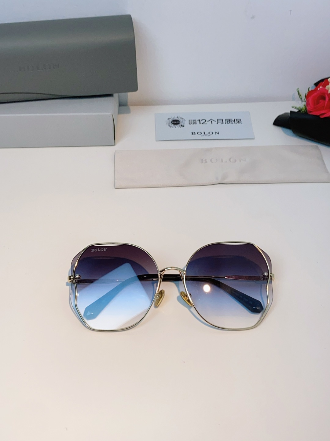 BOLON暴龙眼镜 2026新品太阳镜 蝶形墨镜女偏光镜