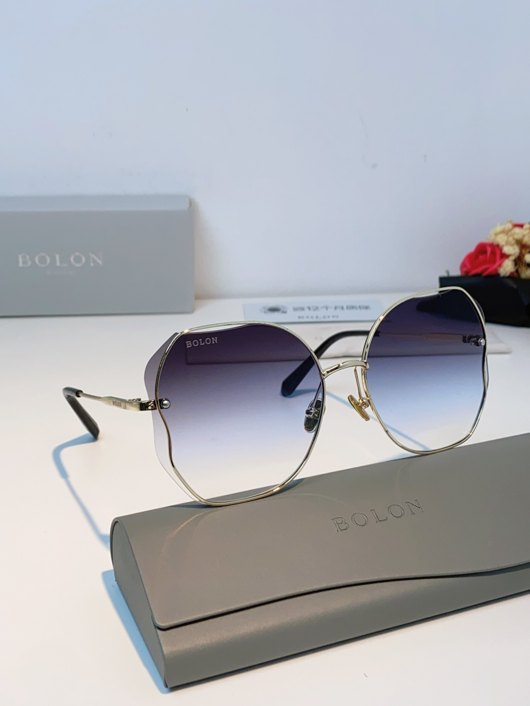 BOLON暴龙眼镜 2026新品太阳镜 蝶形墨镜女偏光镜