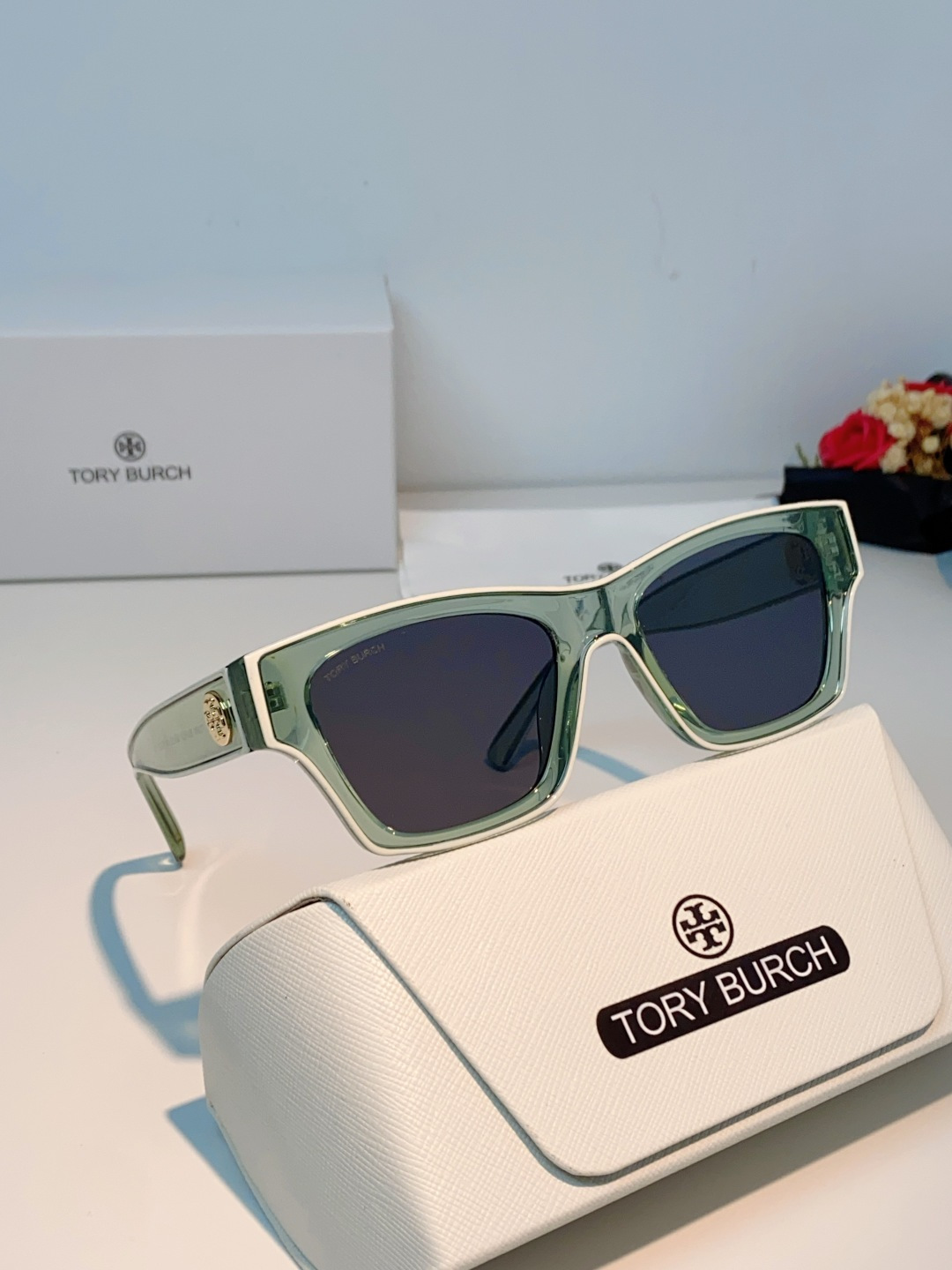 Tory Burch托里伯奇 方镜框 朋克个性时尚太阳镜 男女通用 个性方形粗框猫眼设计旅游海边经典太阳