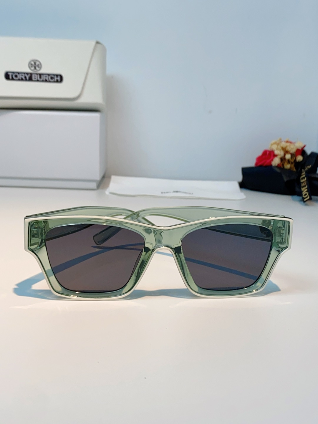 Tory Burch托里伯奇 方镜框 朋克个性时尚太阳镜 男女通用 个性方形粗框猫眼设计旅游海边经典太阳