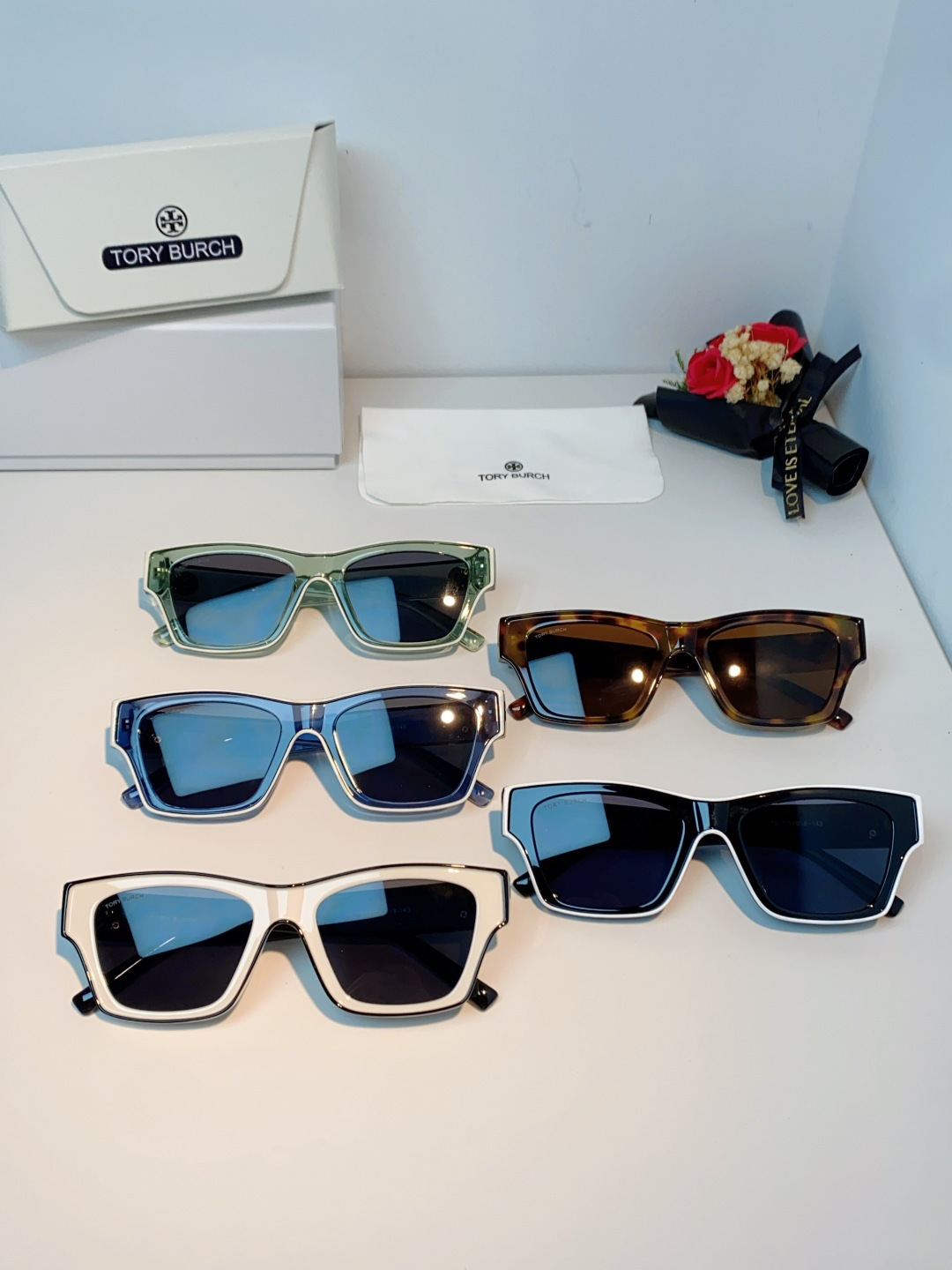 Tory Burch托里伯奇 方镜框 朋克个性时尚太阳镜 男女通用 个性方形粗框猫眼设计旅游海边经典太阳