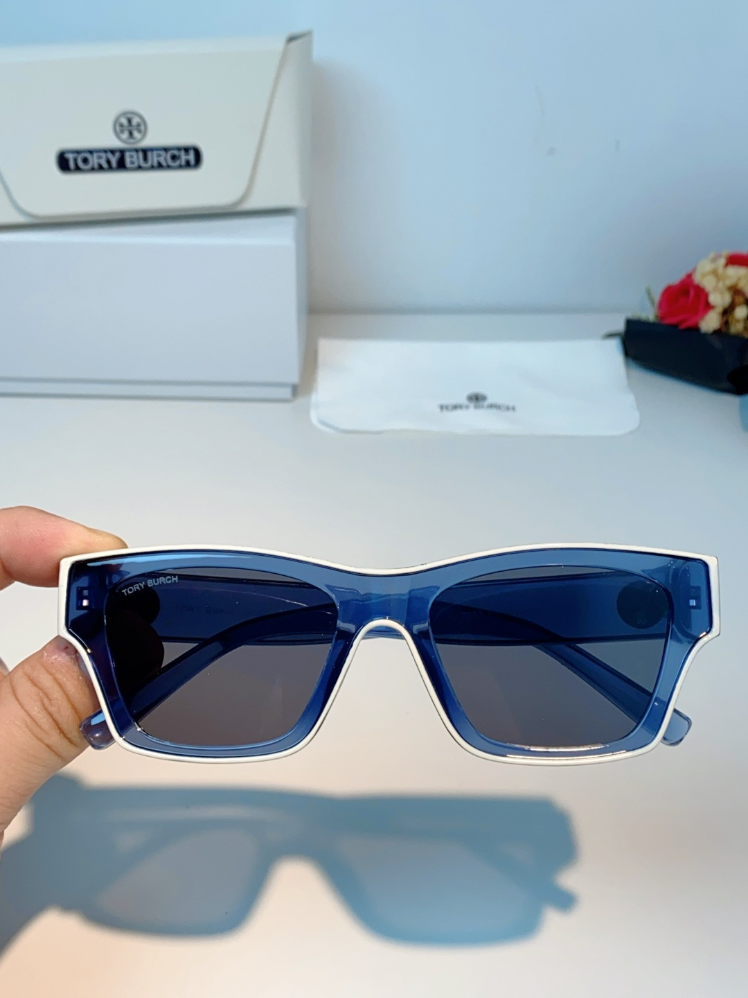 Tory Burch托里伯奇 方镜框 朋克个性时尚太阳镜 男女通用 个性方形粗框猫眼设计旅游海边经典太阳