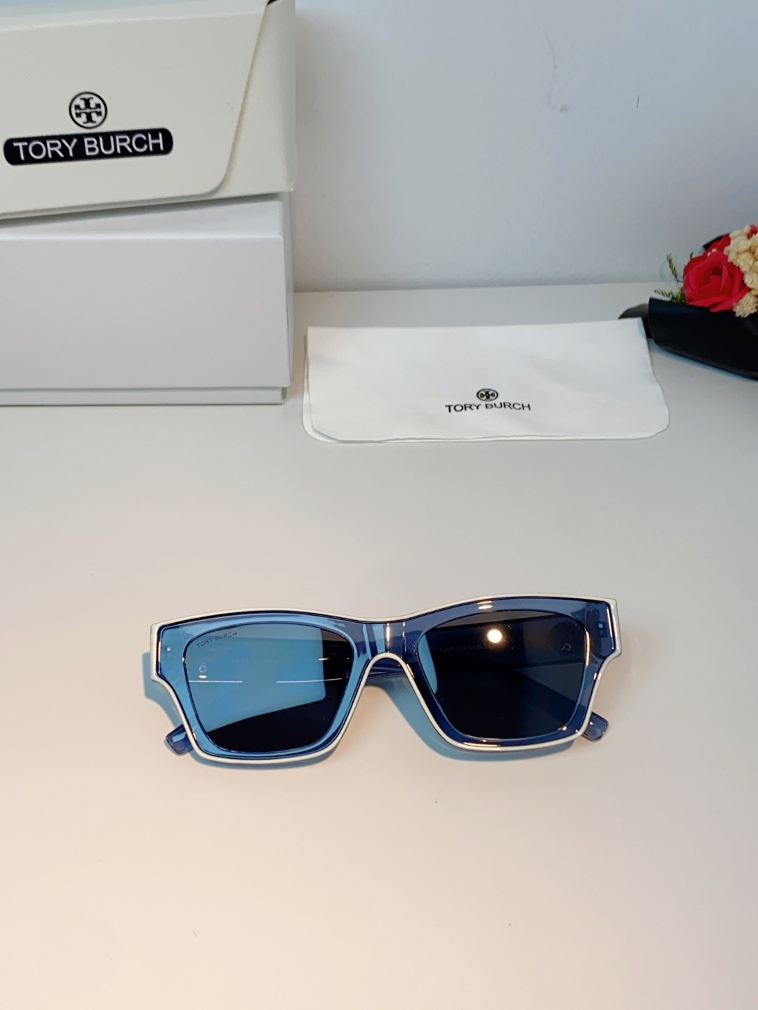 Tory Burch托里伯奇 方镜框 朋克个性时尚太阳镜 男女通用 个性方形粗框猫眼设计旅游海边经典太阳