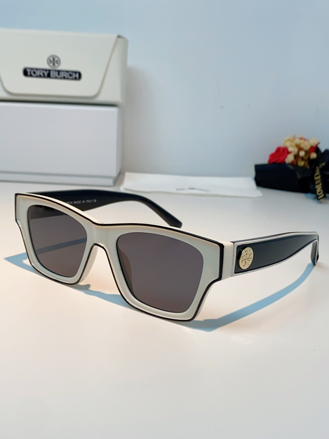 Tory Burch托里伯奇 方镜框 朋克个性时尚太阳镜 男女通用 个性方形粗框猫眼设计旅游海边经典太阳