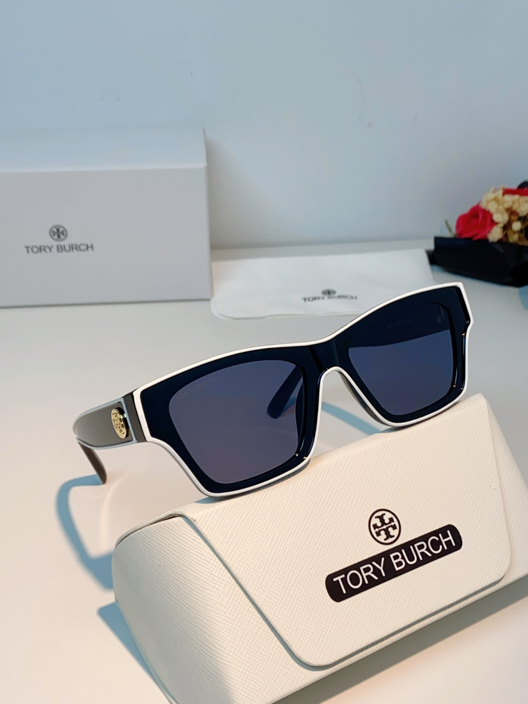 Tory Burch托里伯奇 方镜框 朋克个性时尚太阳镜 男女通用 个性方形粗框猫眼设计旅游海边经典太阳