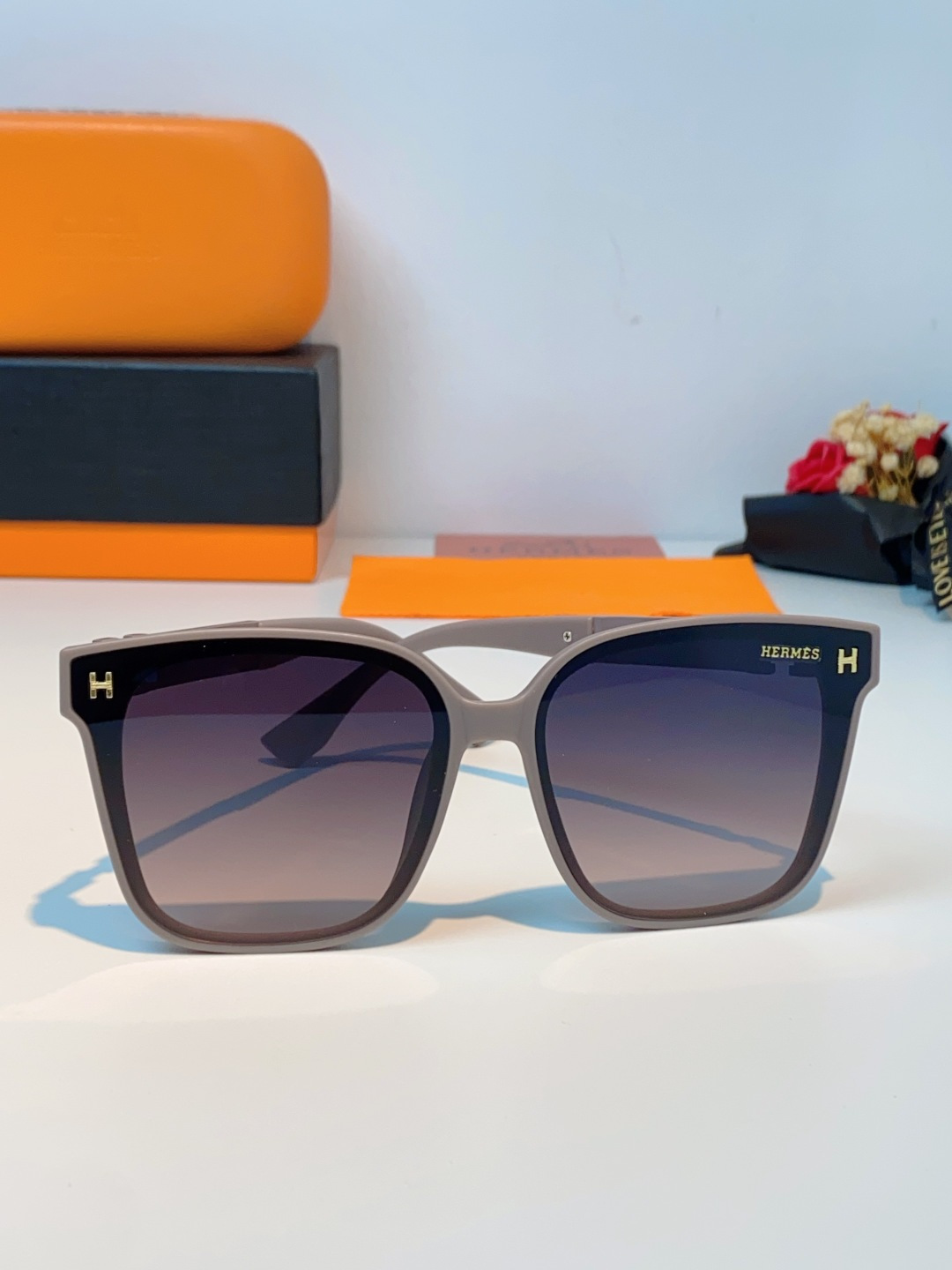 Hermes爱马仕 2026新款高级感墨镜女个性方圆脸海边防紫外线太阳镜登山徒步防晒眼镜 男女通用