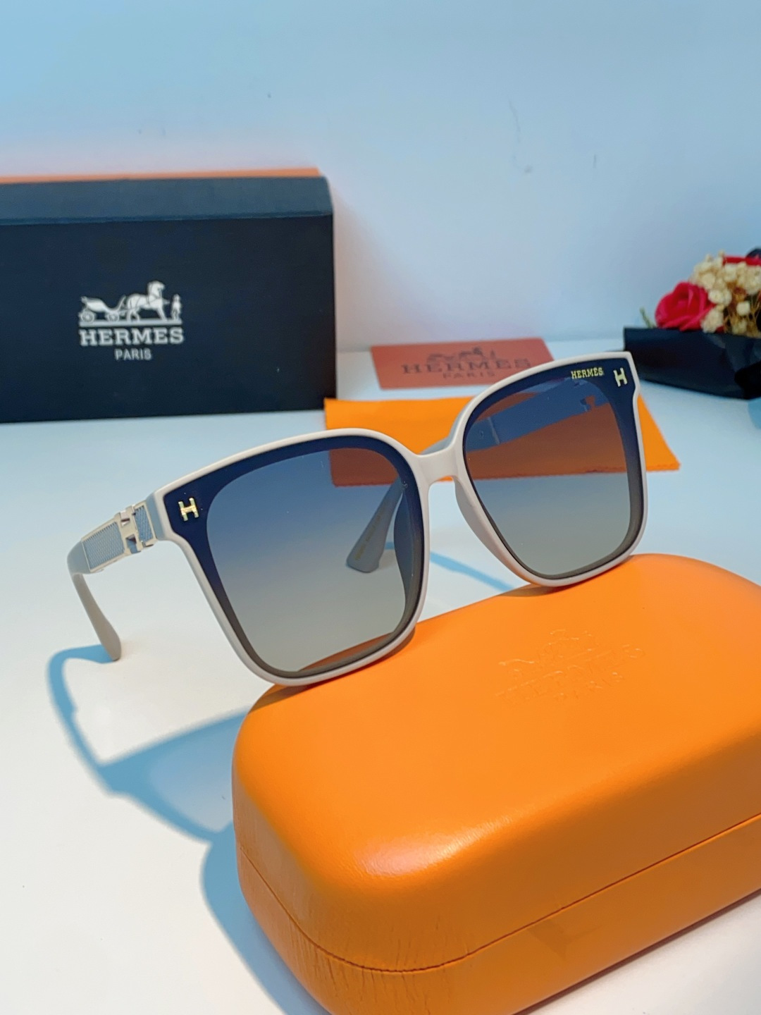 Hermes爱马仕 2026新款高级感墨镜女个性方圆脸海边防紫外线太阳镜登山徒步防晒眼镜 男女通用