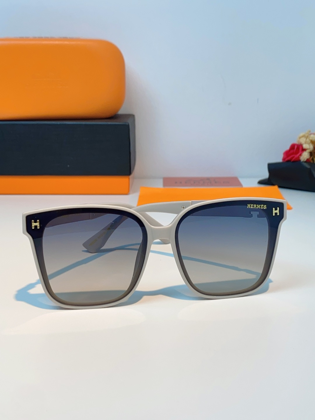 Hermes爱马仕 2026新款高级感墨镜女个性方圆脸海边防紫外线太阳镜登山徒步防晒眼镜 男女通用