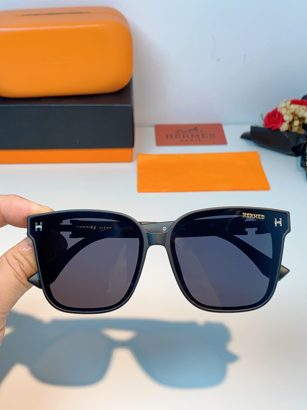 Hermes爱马仕 2026新款高级感墨镜女个性方圆脸海边防紫外线太阳镜登山徒步防晒眼镜 男女通用