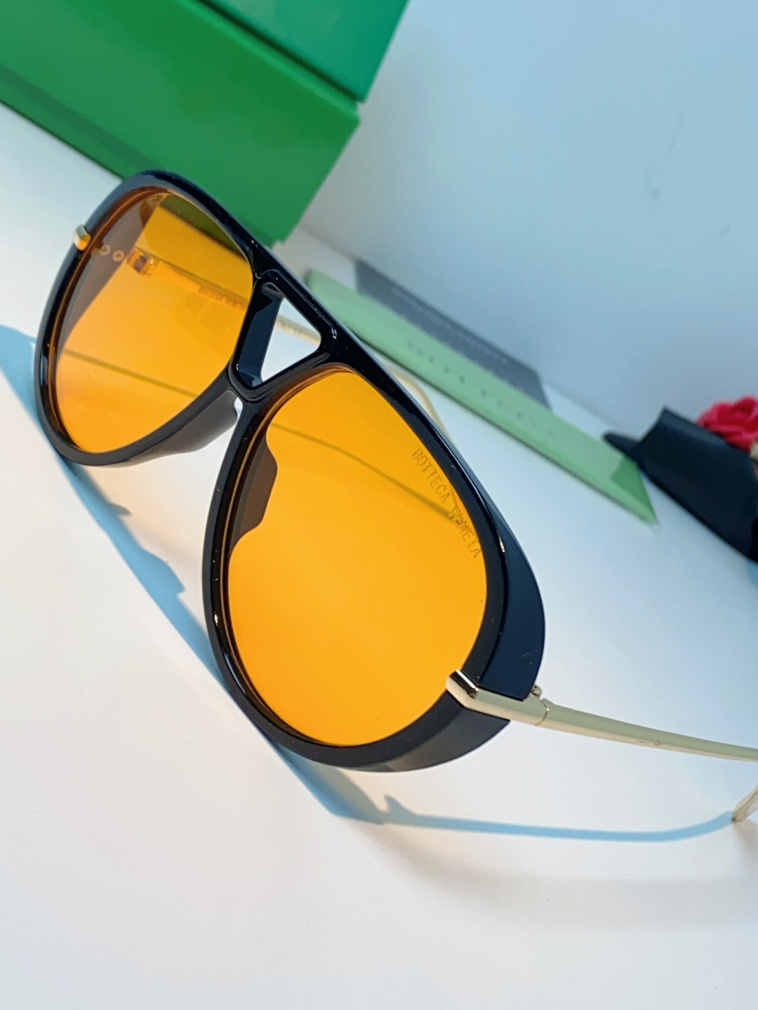 BottegaVeneta宝缇嘉 ,2026新款飞行员式太阳眼镜蛤蟆板材金属瘦脸大框防紫外线墨镜