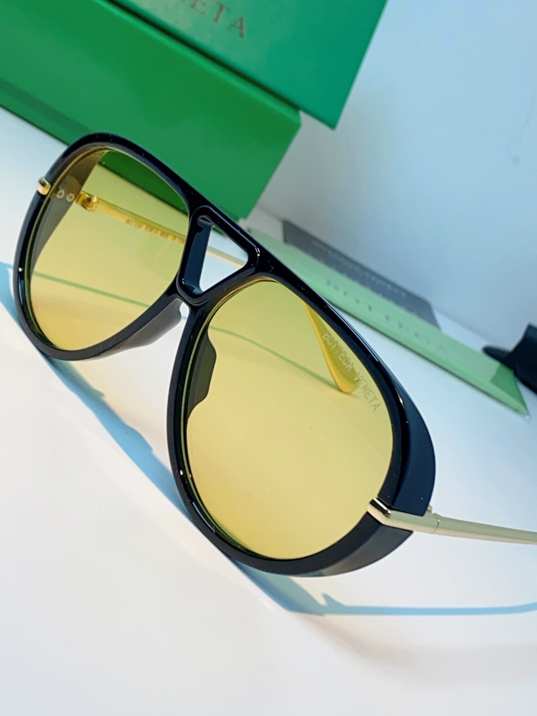 BottegaVeneta宝缇嘉 ,2026新款飞行员式太阳眼镜蛤蟆板材金属瘦脸大框防紫外线墨镜