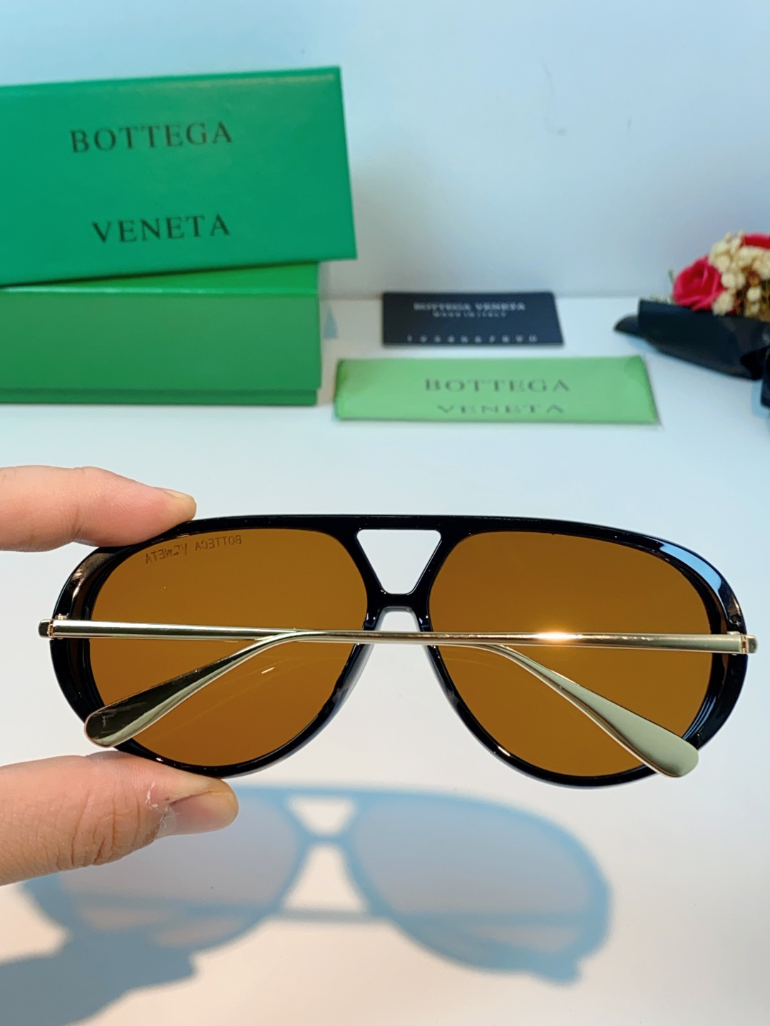BottegaVeneta宝缇嘉 ,2026新款飞行员式太阳眼镜蛤蟆板材金属瘦脸大框防紫外线墨镜