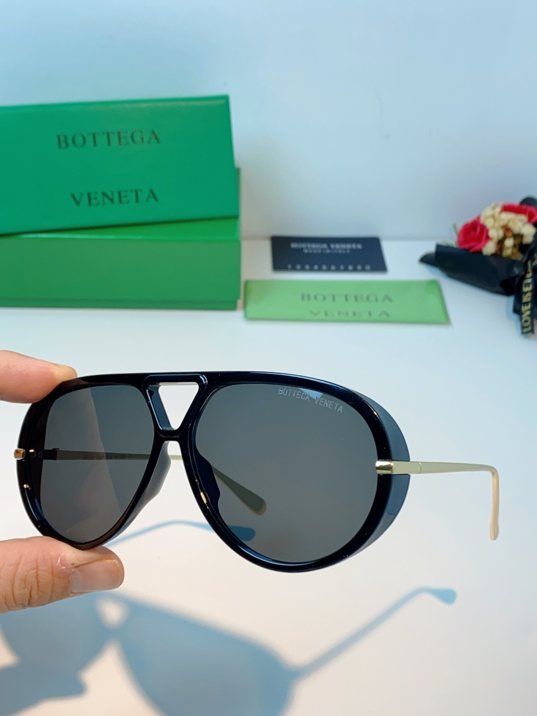 BottegaVeneta宝缇嘉 ,2026新款飞行员式太阳眼镜蛤蟆板材金属瘦脸大框防紫外线墨镜