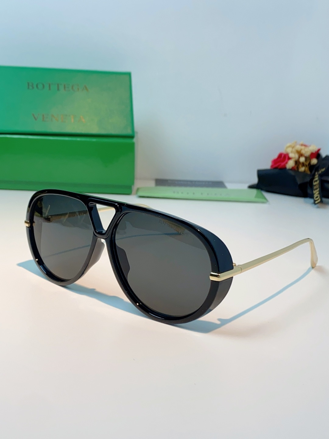 BottegaVeneta宝缇嘉 ,2026新款飞行员式太阳眼镜蛤蟆板材金属瘦脸大框防紫外线墨镜