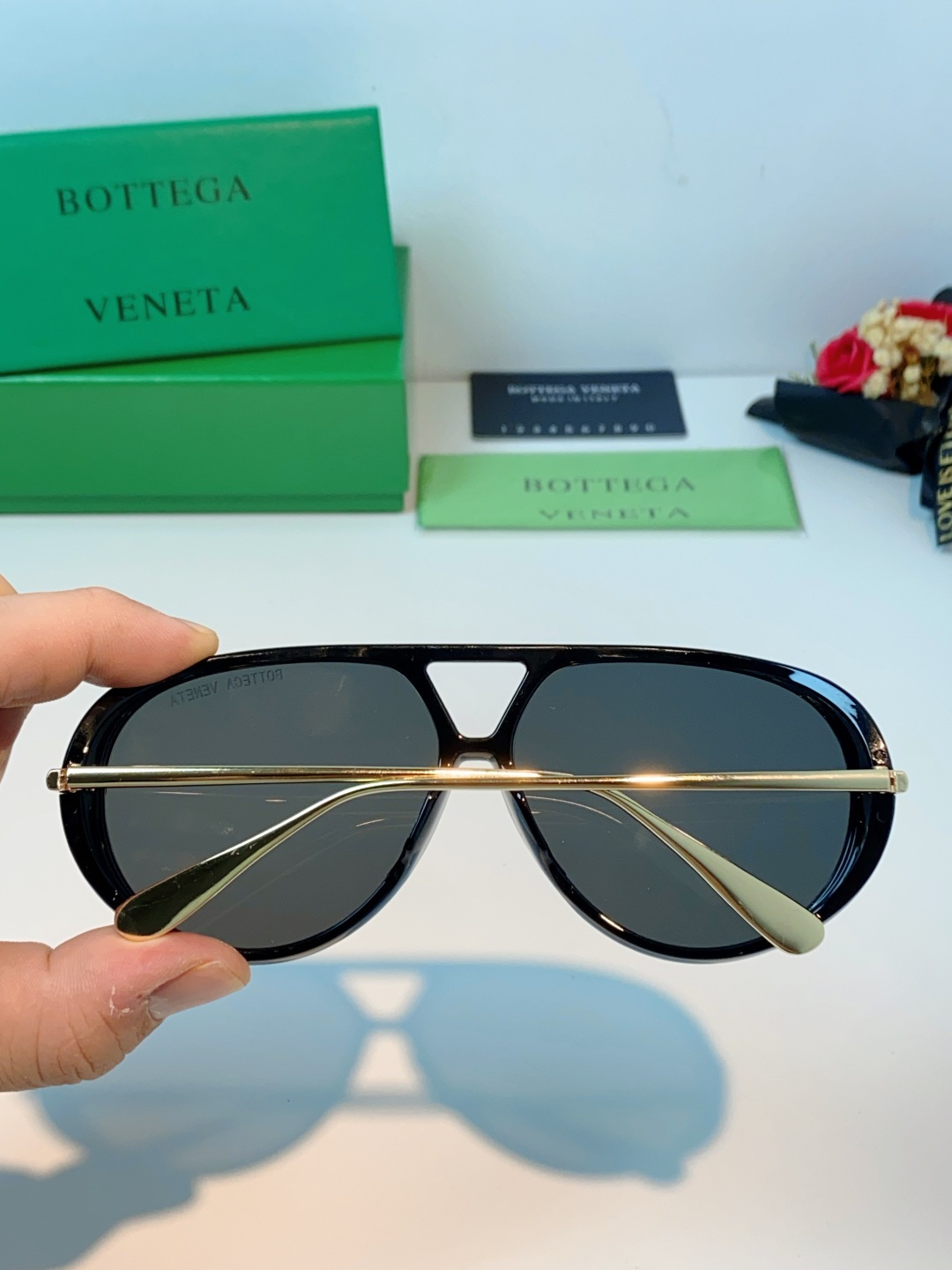 BottegaVeneta宝缇嘉 ,2026新款飞行员式太阳眼镜蛤蟆板材金属瘦脸大框防紫外线墨镜