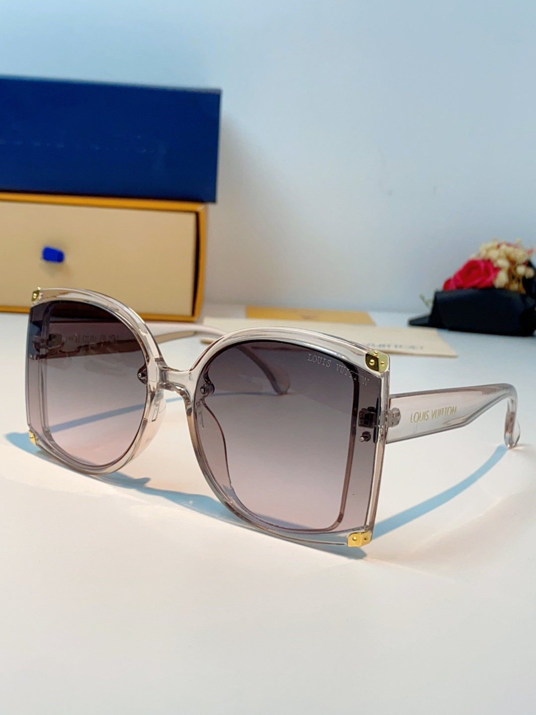 LouisVuitton路易威登 2026新款小红书同款超大框墨镜方形黑色太阳镜潮流复古高级时尚防紫外线