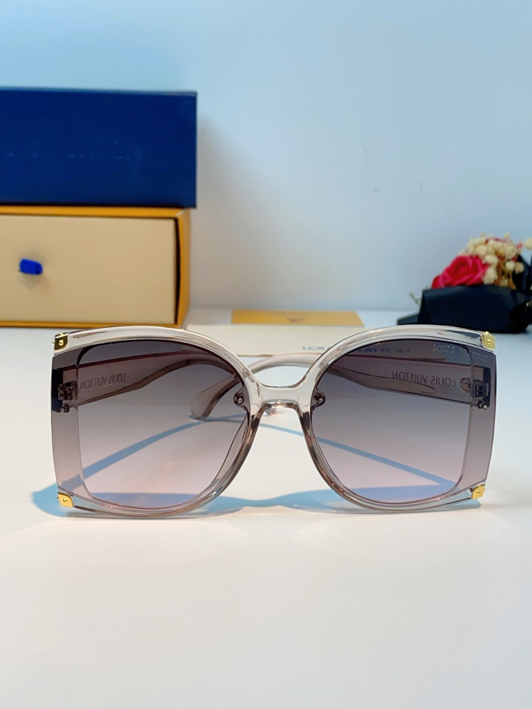 LouisVuitton路易威登 2026新款小红书同款超大框墨镜方形黑色太阳镜潮流复古高级时尚防紫外线