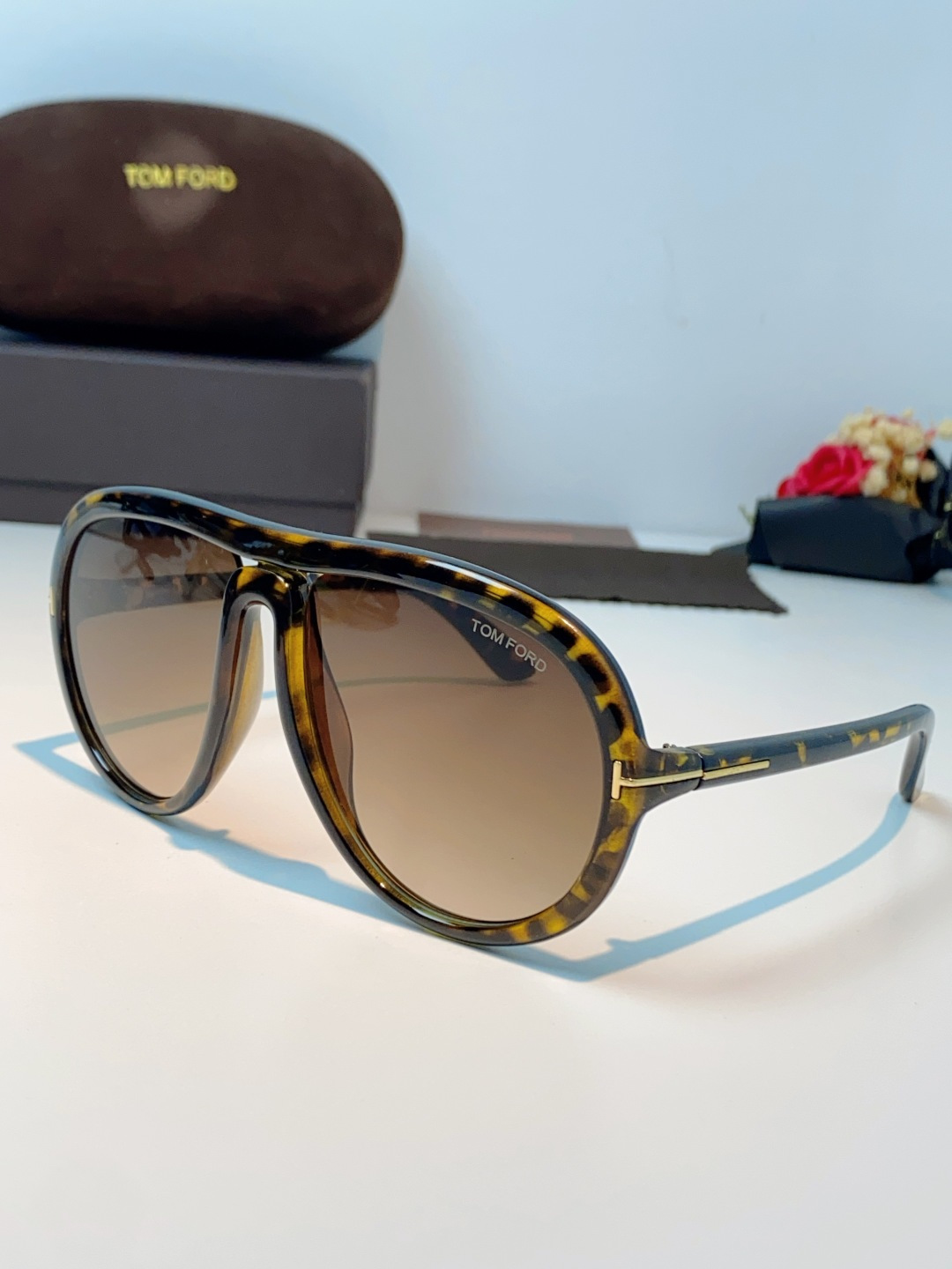 TomFord汤姆福特 2026新款欧美复古大框圆脸显瘦蛤蟆镜男女潮户外骑行遮阳太阳眼镜嘻哈墨镜