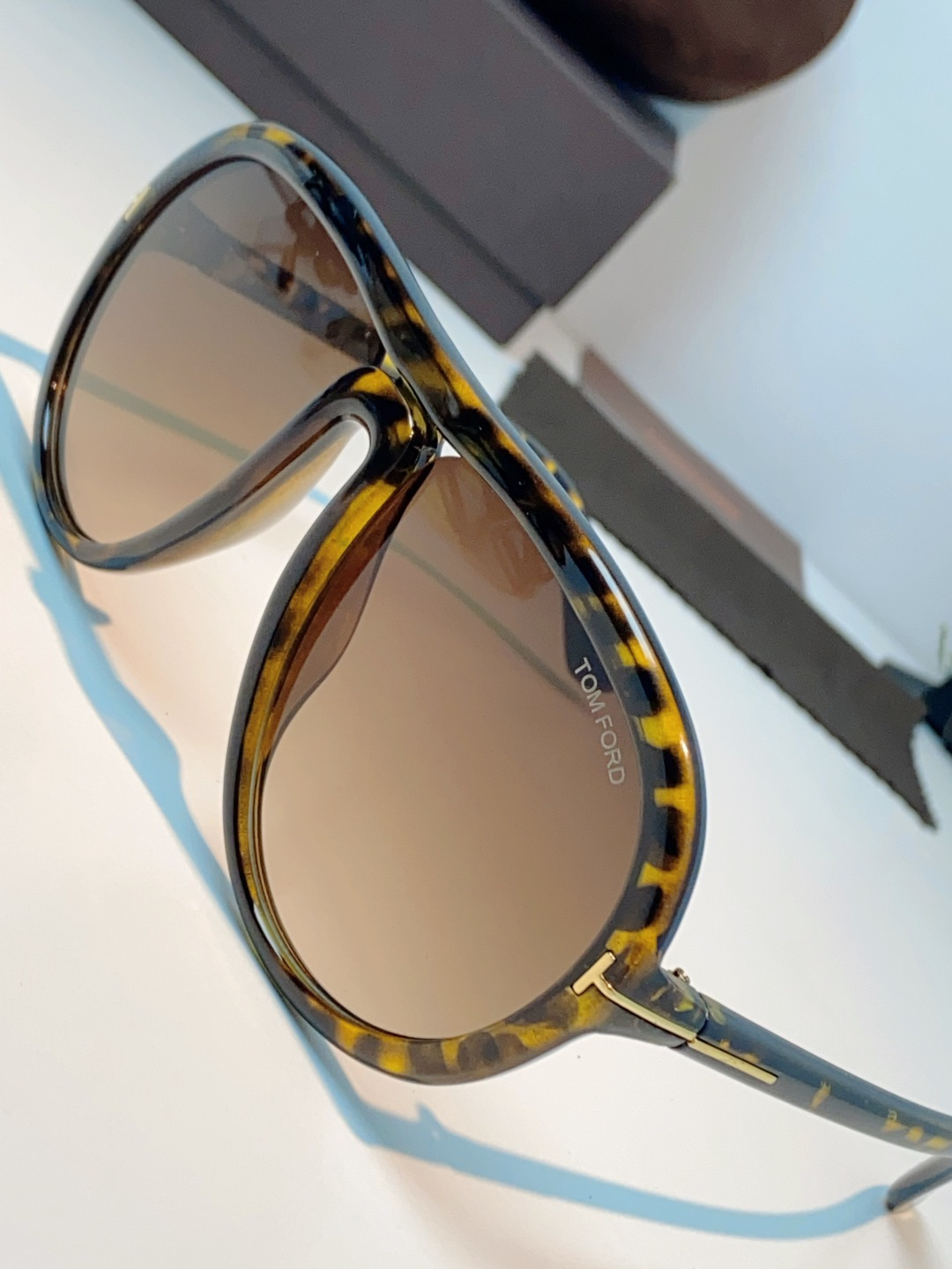 TomFord汤姆福特 2026新款欧美复古大框圆脸显瘦蛤蟆镜男女潮户外骑行遮阳太阳眼镜嘻哈墨镜