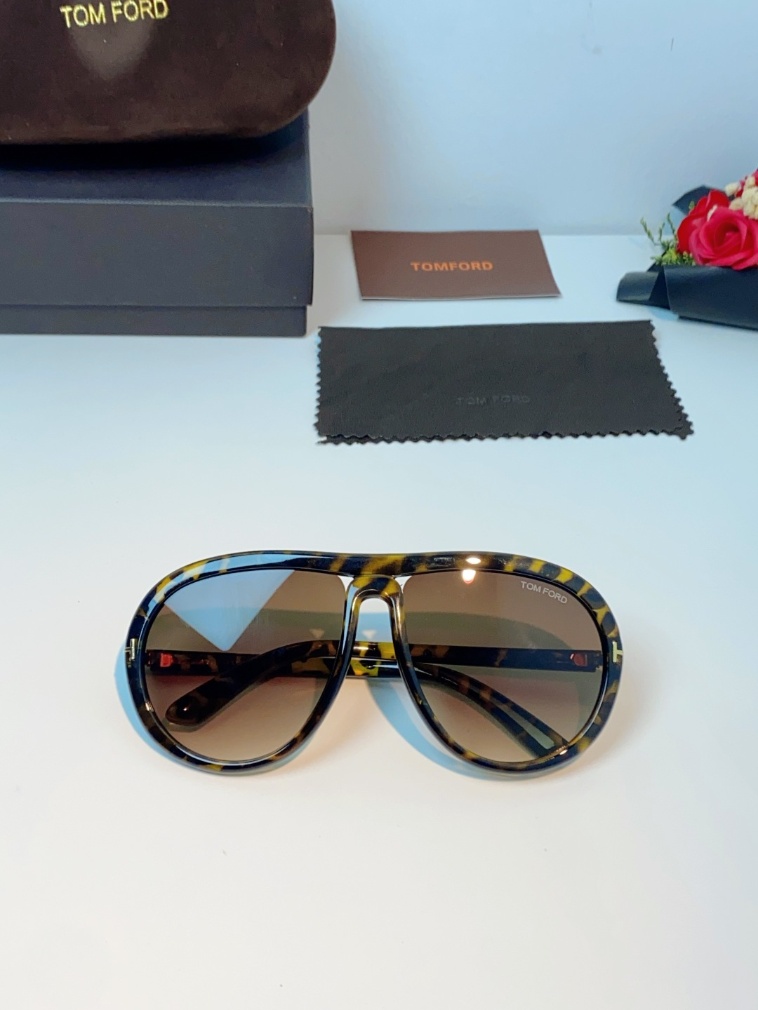 TomFord汤姆福特 2026新款欧美复古大框圆脸显瘦蛤蟆镜男女潮户外骑行遮阳太阳眼镜嘻哈墨镜