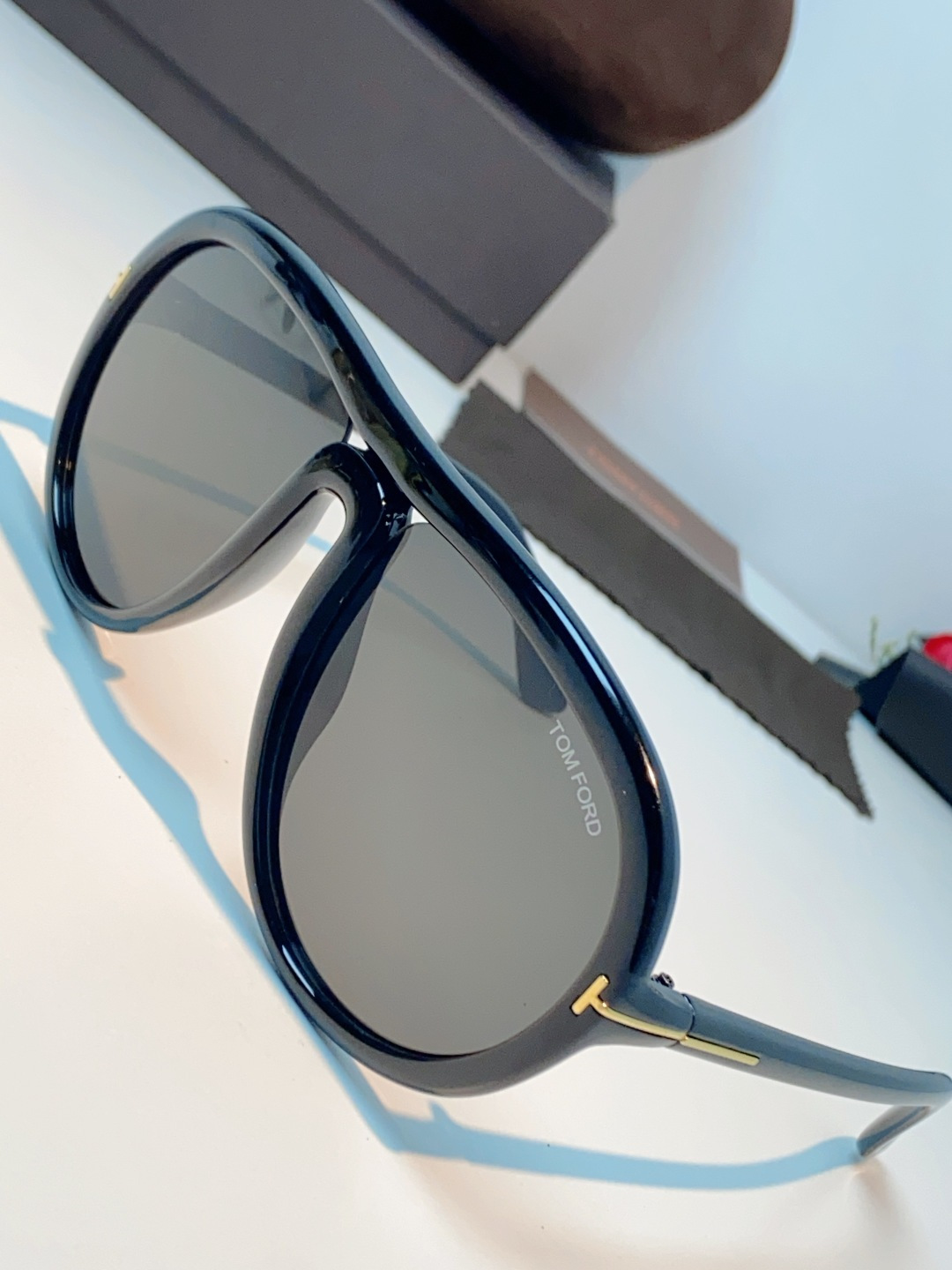 TomFord汤姆福特 2026新款欧美复古大框圆脸显瘦蛤蟆镜男女潮户外骑行遮阳太阳眼镜嘻哈墨镜