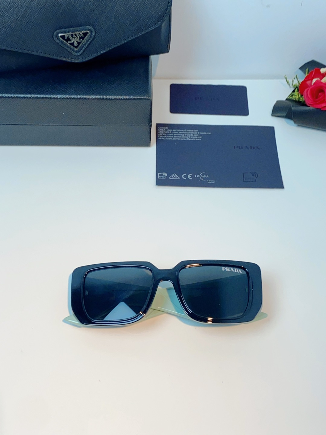 Prada普拉达 2026新款墨镜女款高级感小众设计感太阳眼镜男女款防紫外线 男女通用