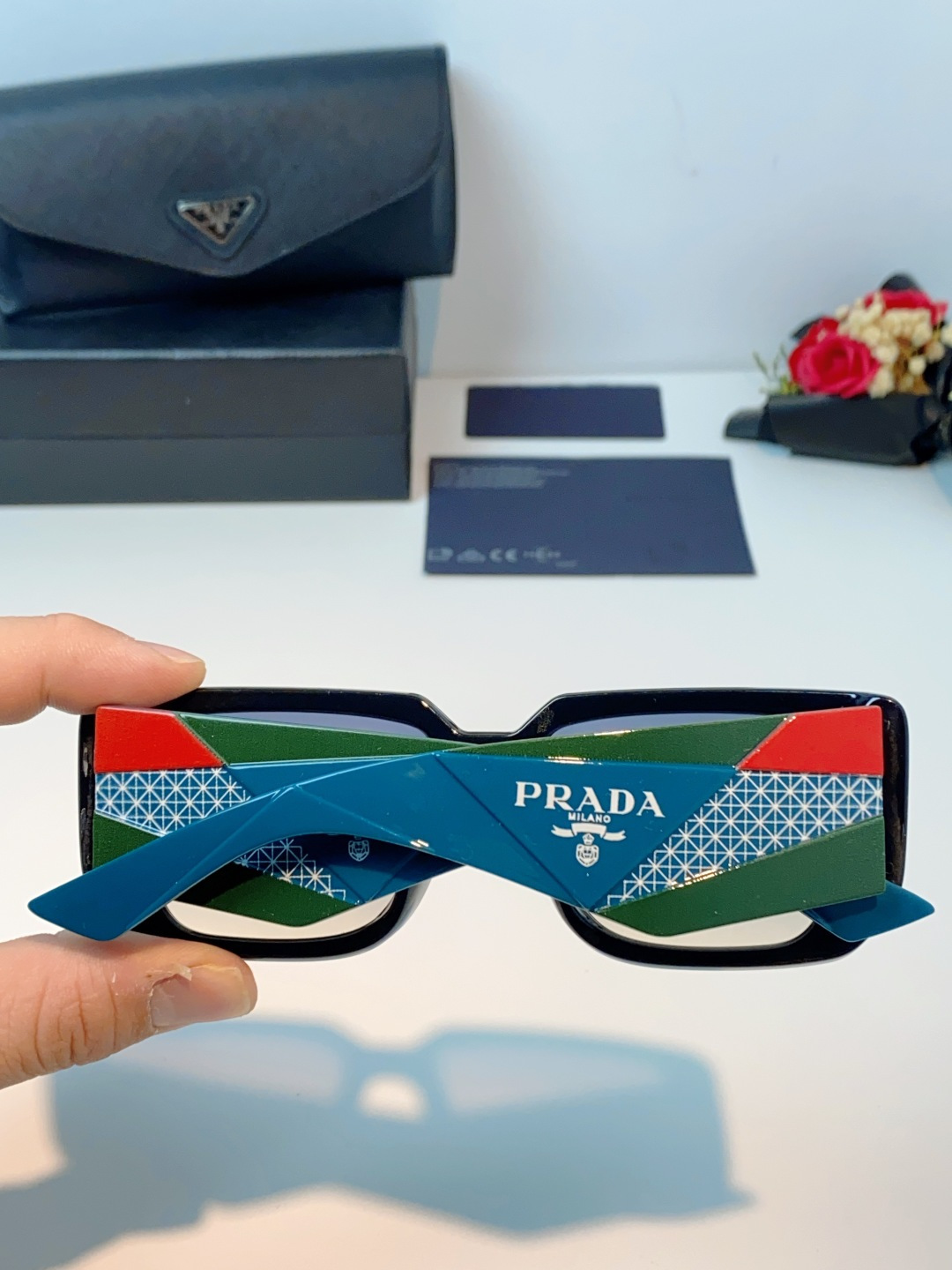 Prada普拉达 2026新款墨镜女款高级感小众设计感太阳眼镜男女款防紫外线 男女通用